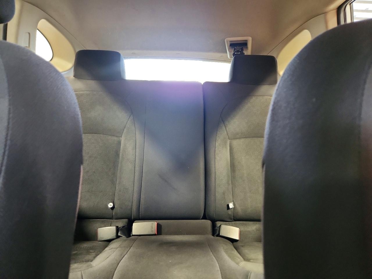 2010 Nissan Rogue S Silver vin: JN8AS5MVXAW118870