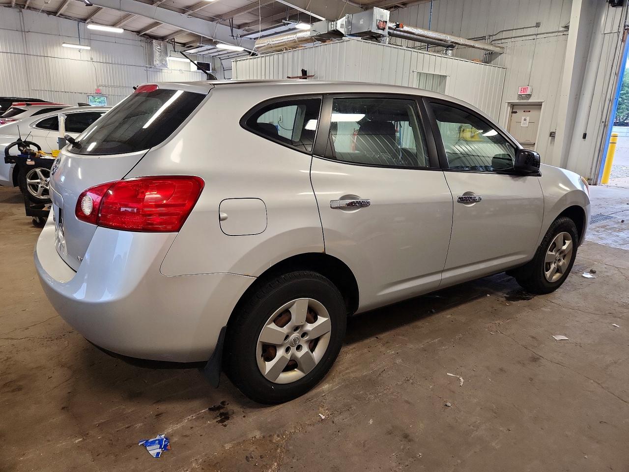 2010 Nissan Rogue S Silver vin: JN8AS5MVXAW118870