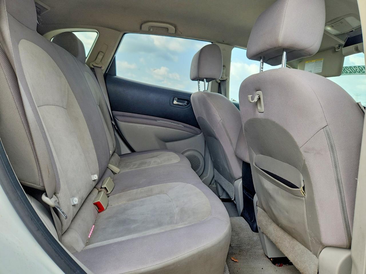 2010 Nissan Rogue S White vin: JN8AS5MVXAW606586
