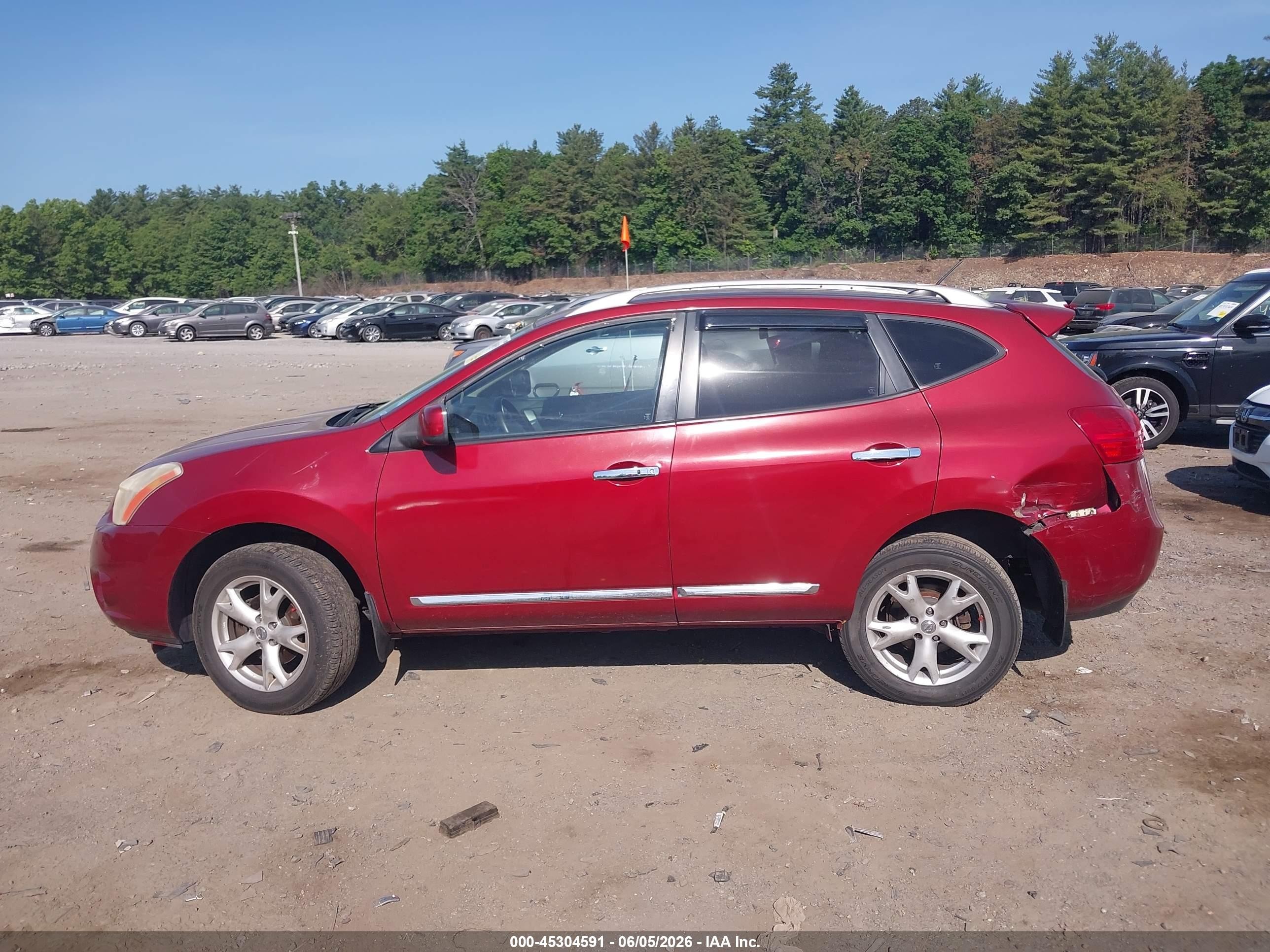 2011 Nissan Rogue Sv Red vin: JN8AS5MVXBW279060