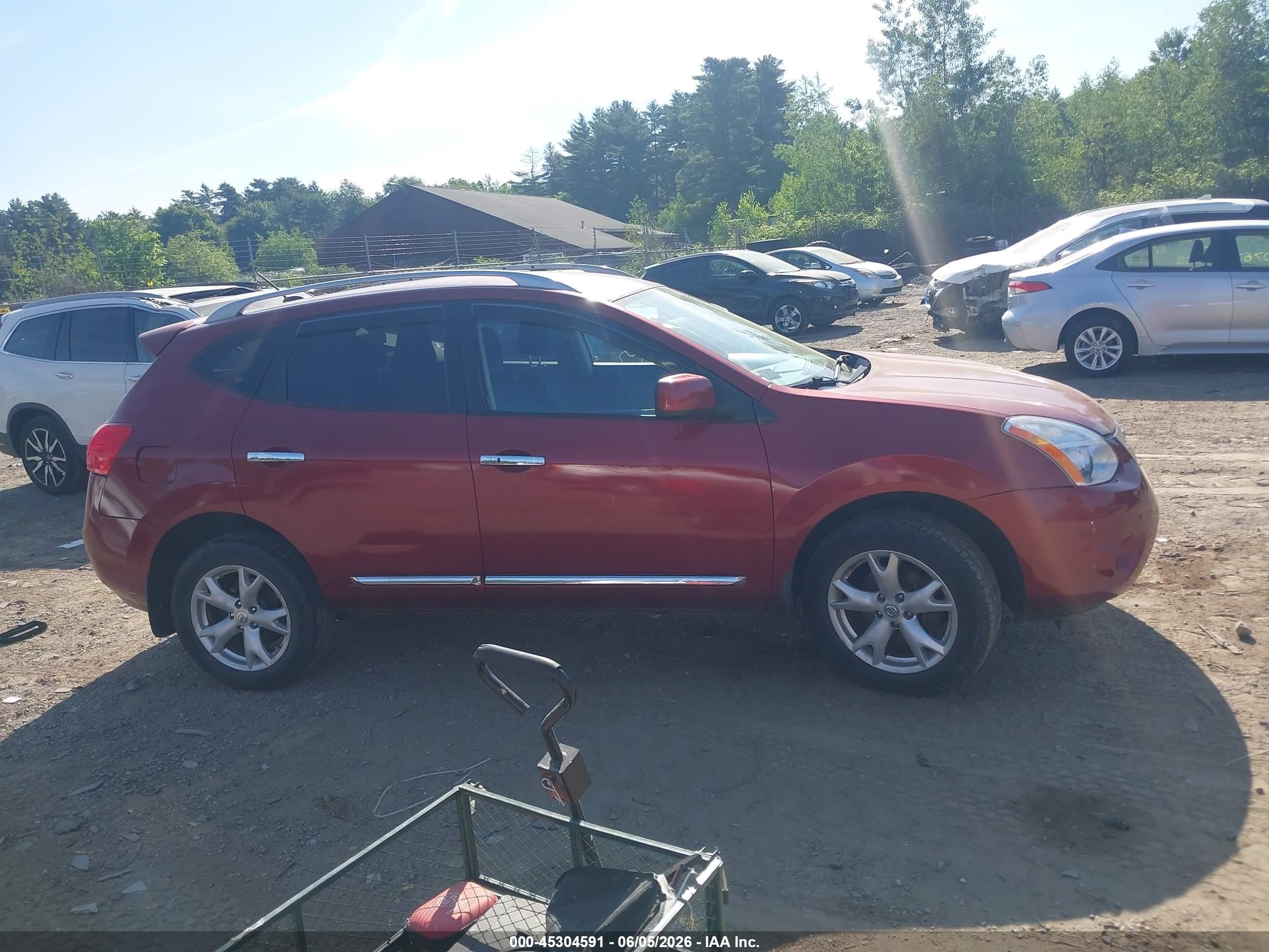 2011 Nissan Rogue Sv Red vin: JN8AS5MVXBW279060