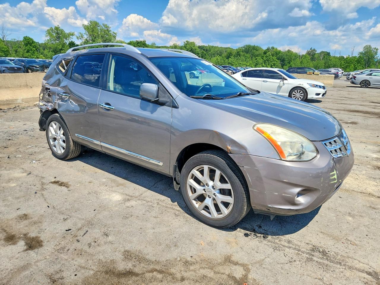 2011 Nissan Rogue S Silver vin: JN8AS5MVXBW281729