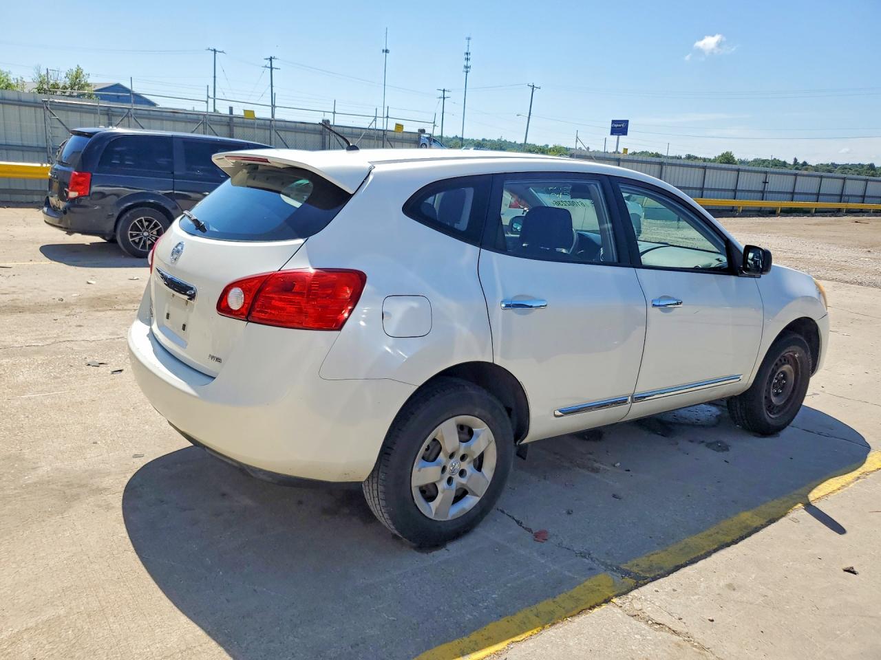 2011 Nissan Rogue S White vin: JN8AS5MVXBW292312