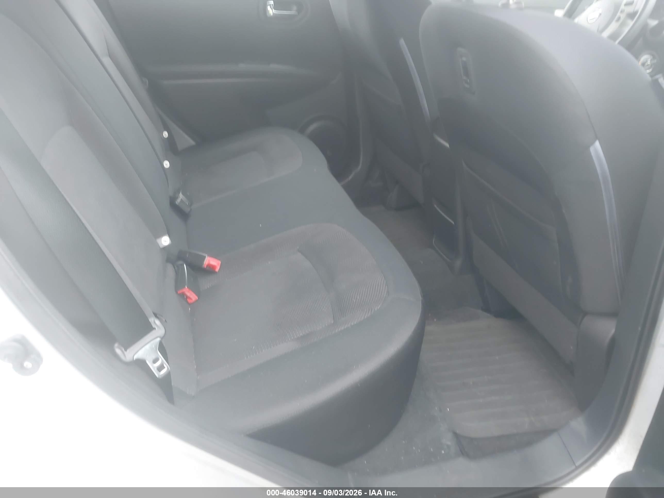 2011 Nissan Rogue S Silver vin: JN8AS5MVXBW661430