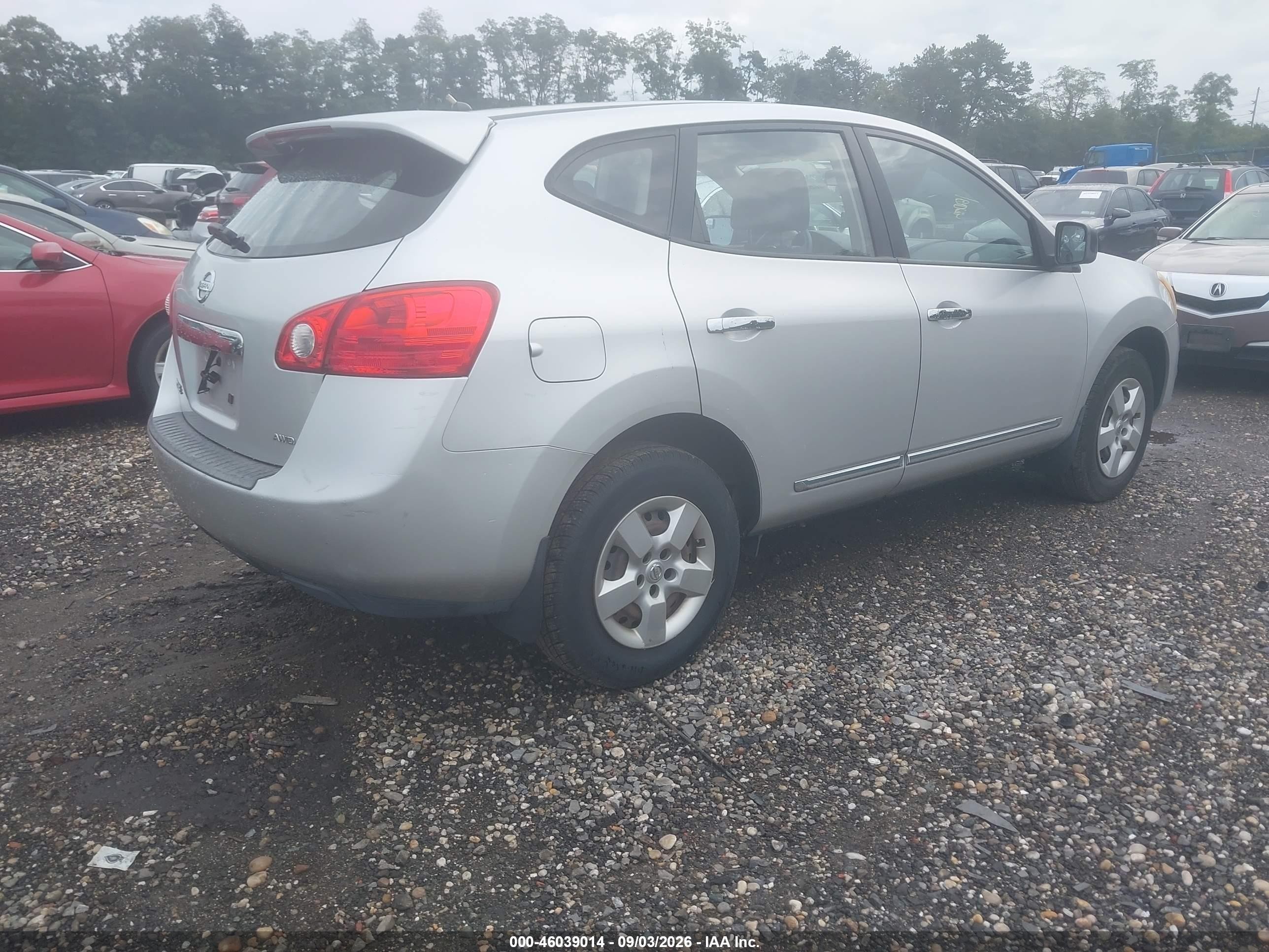 2011 Nissan Rogue S Silver vin: JN8AS5MVXBW661430
