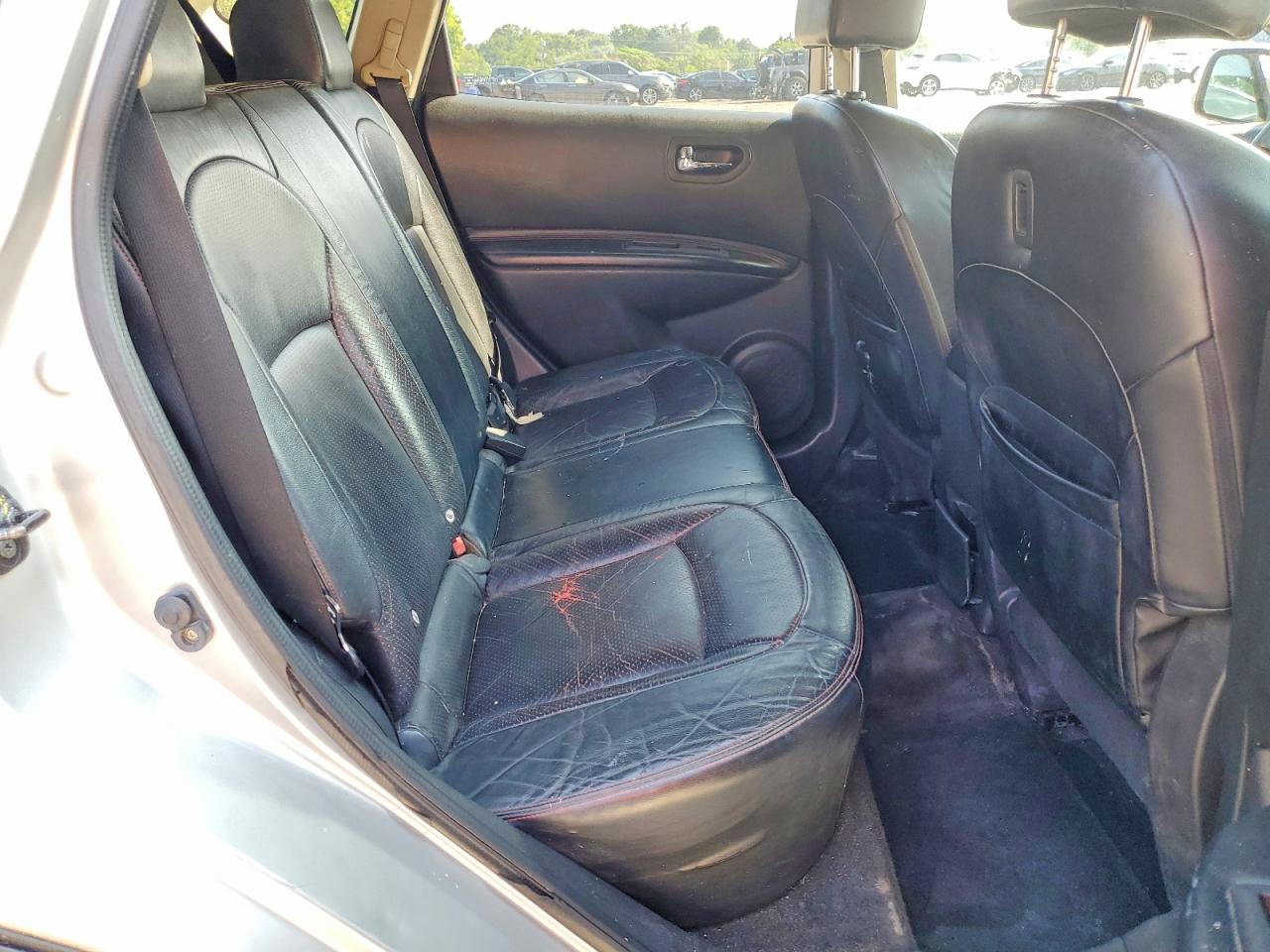 2011 Nissan Rogue S Silver vin: JN8AS5MVXBW669026