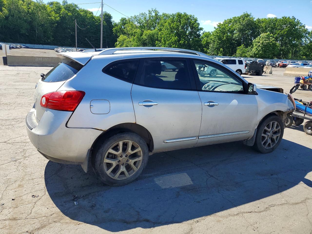 2012 Nissan Rogue S Silver vin: JN8AS5MVXCW372856