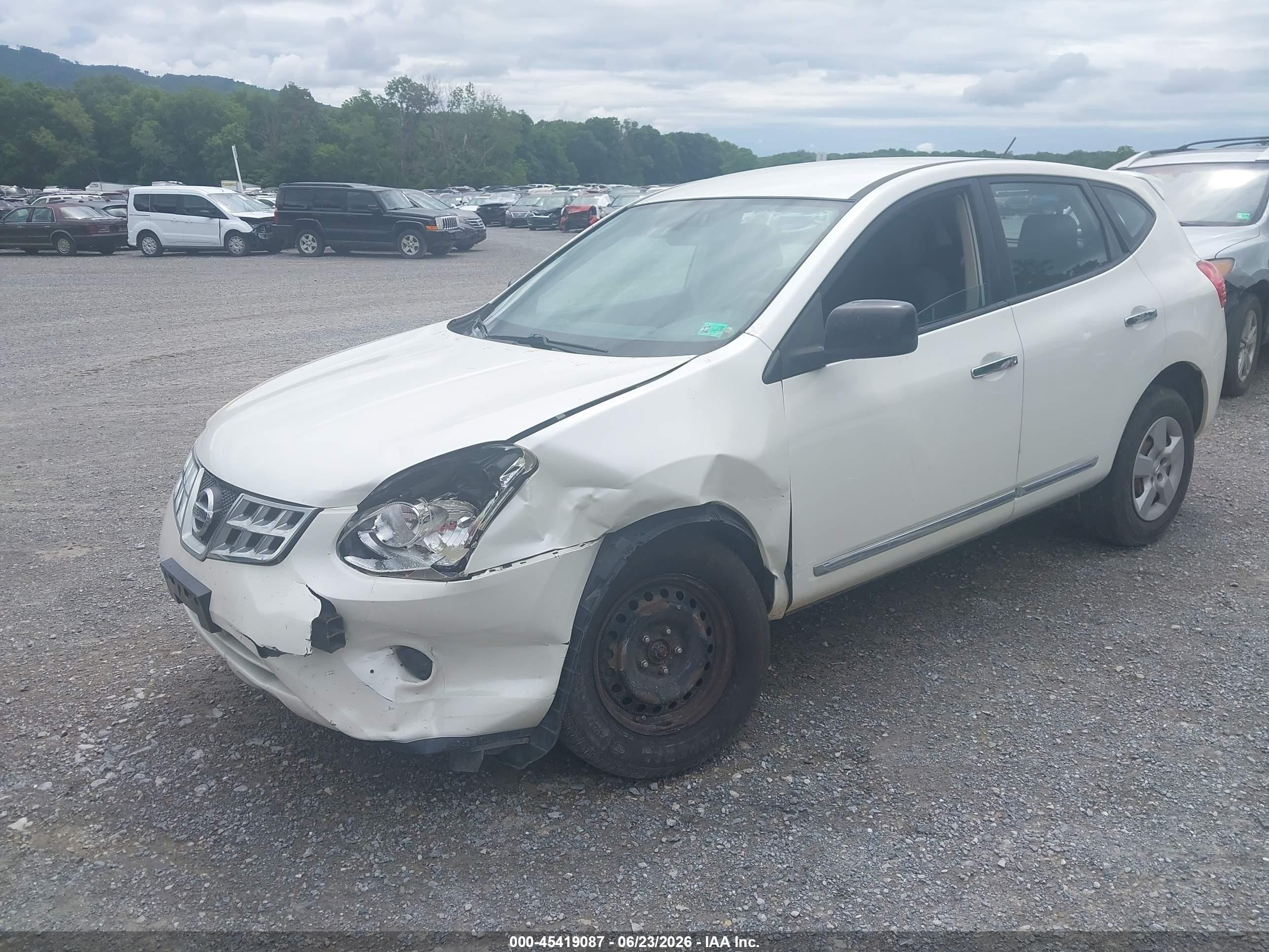 2012 Nissan Rogue S White vin: JN8AS5MVXCW383484