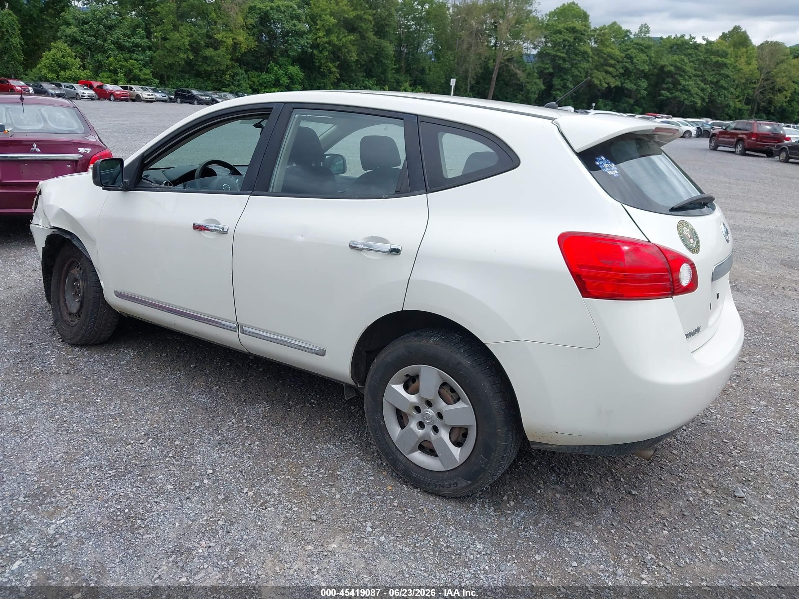 2012 Nissan Rogue S White vin: JN8AS5MVXCW383484