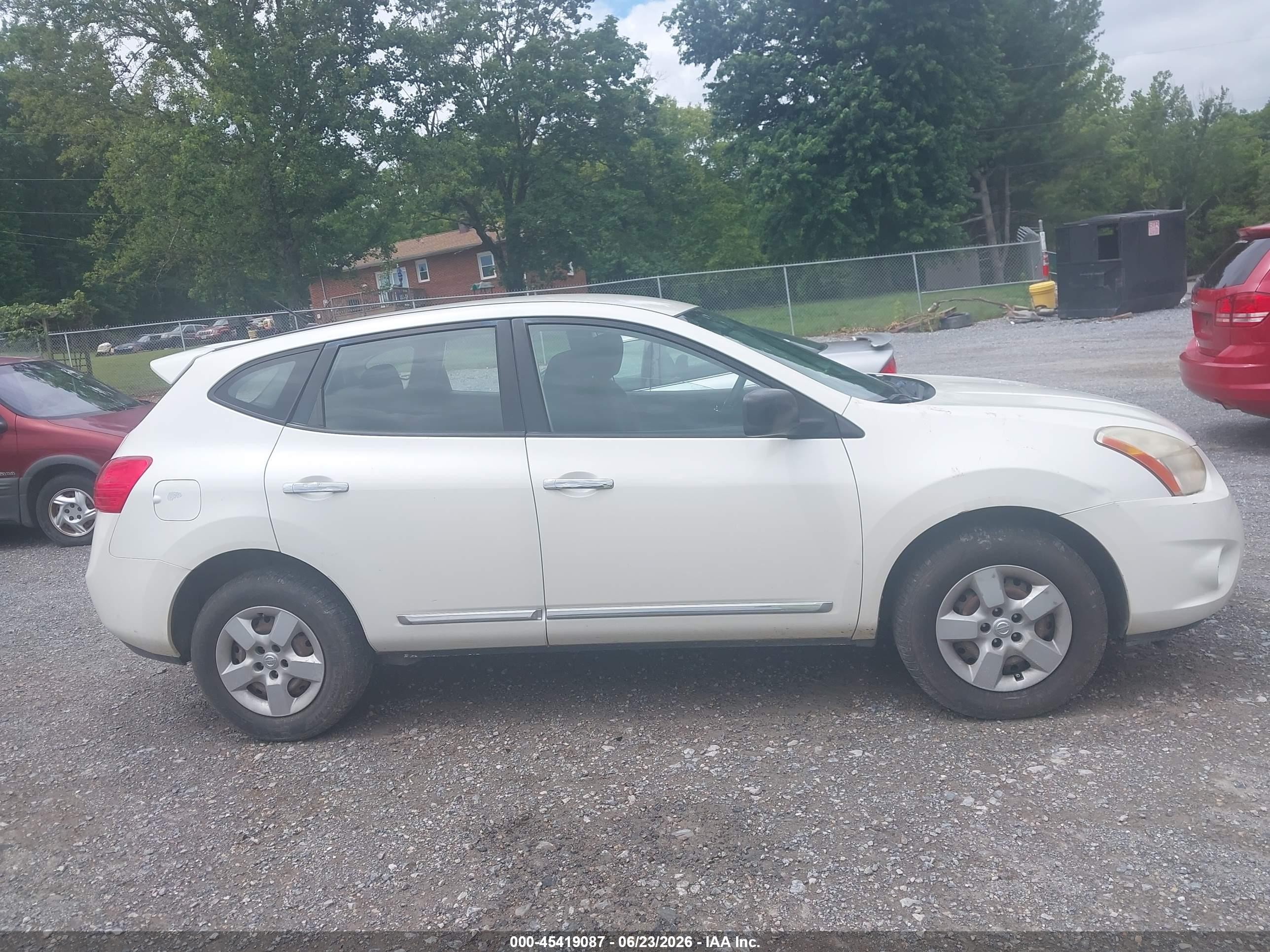 2012 Nissan Rogue S White vin: JN8AS5MVXCW383484