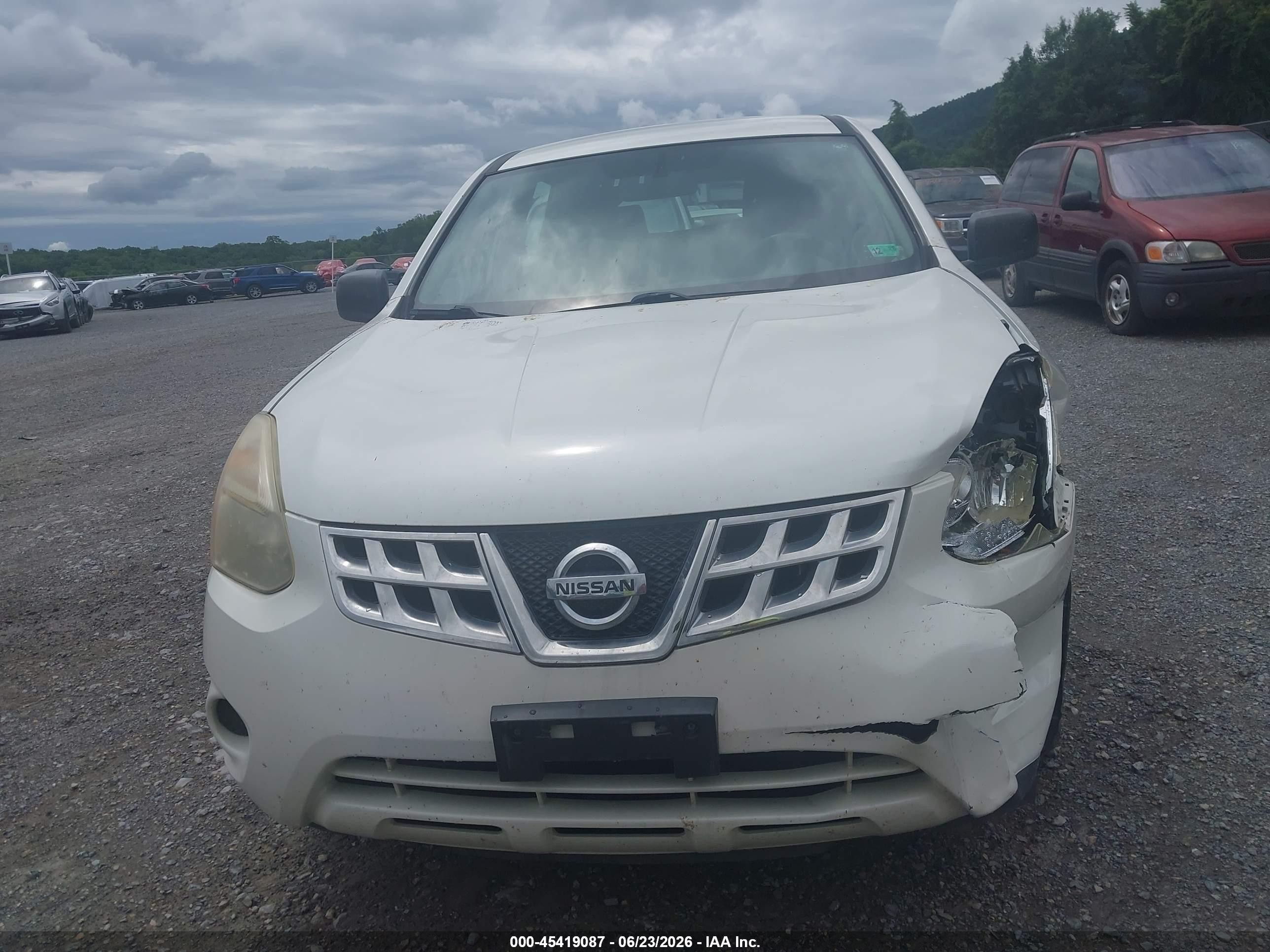 2012 Nissan Rogue S White vin: JN8AS5MVXCW383484