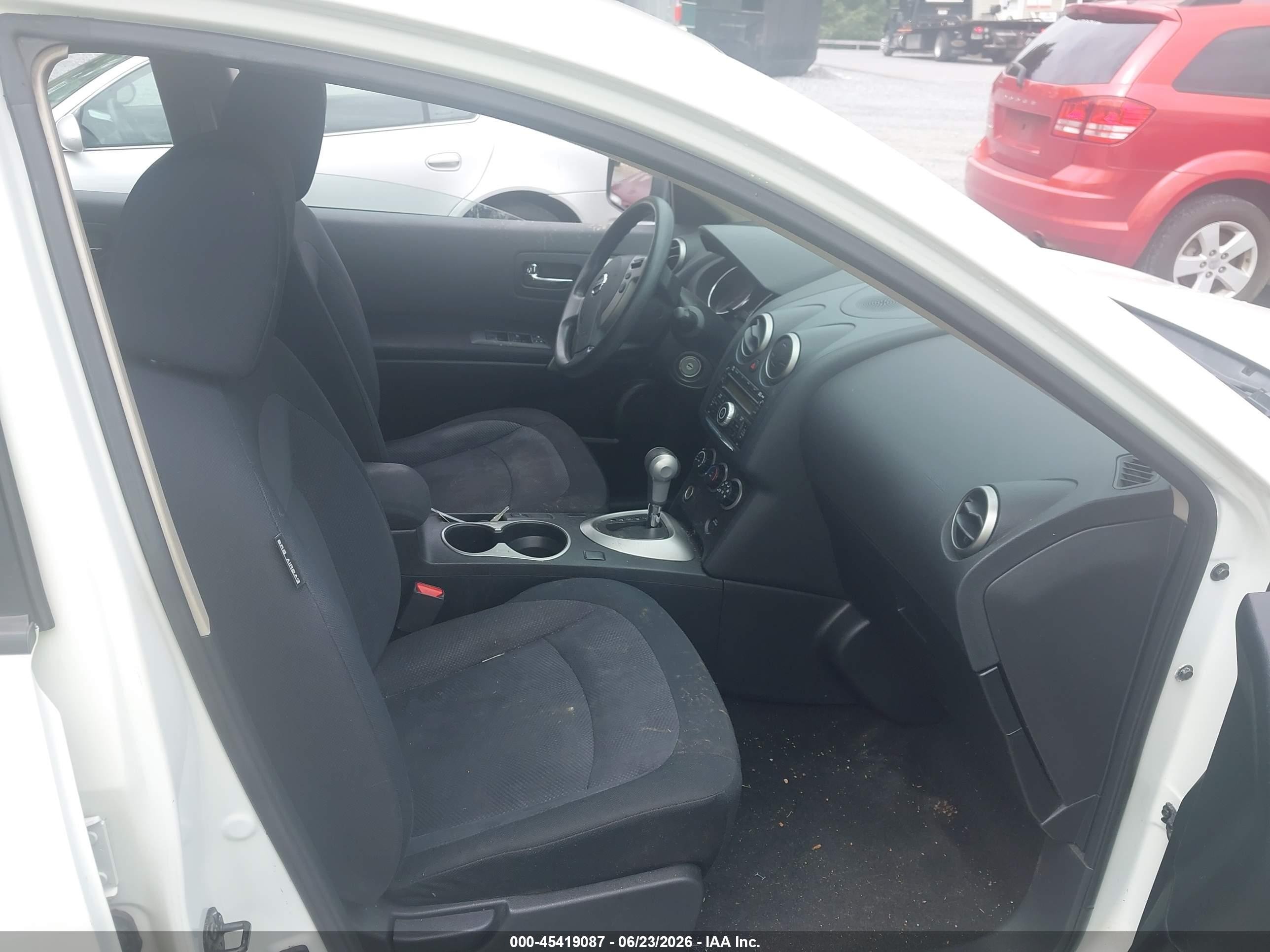 2012 Nissan Rogue S White vin: JN8AS5MVXCW383484