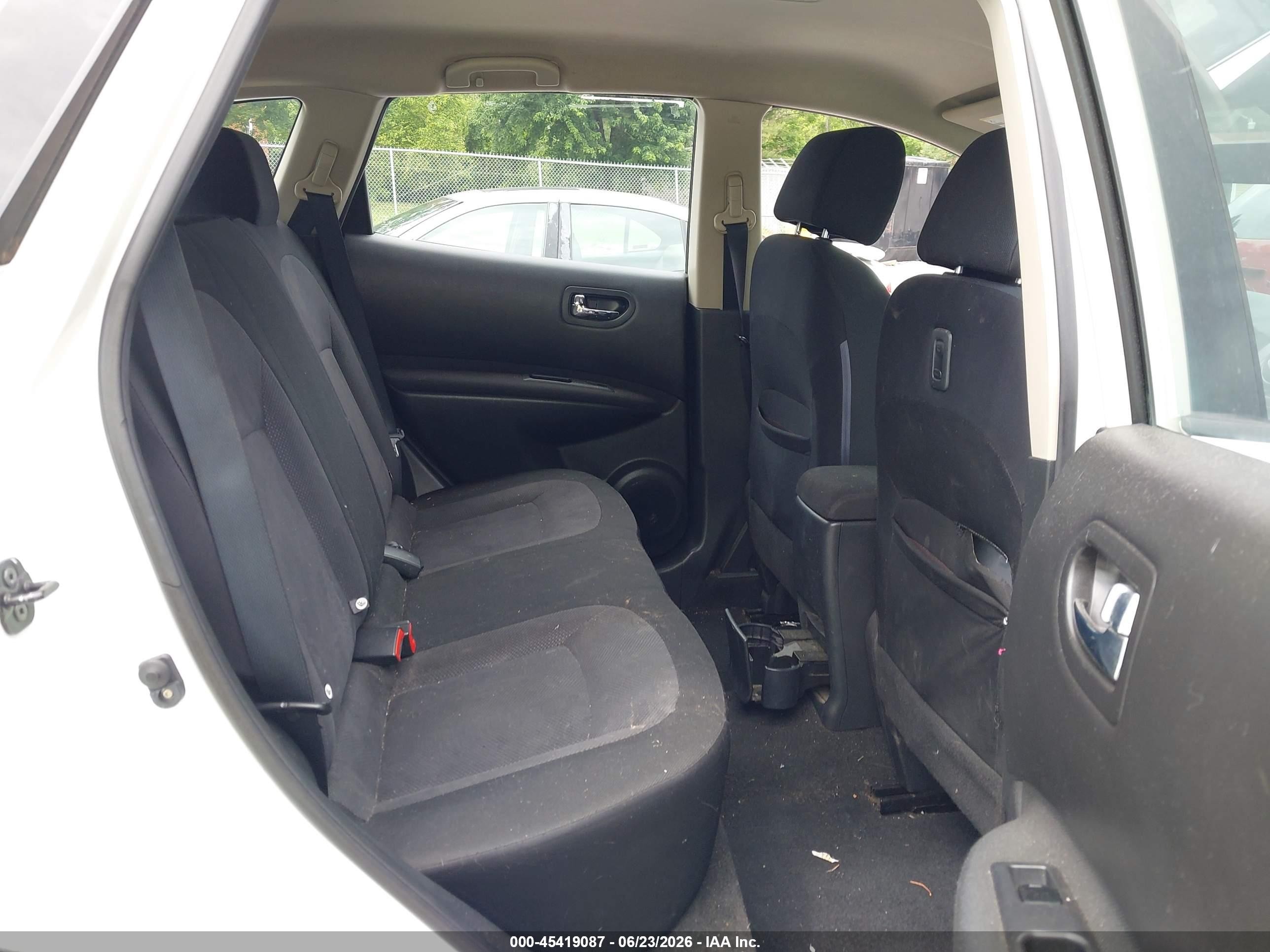 2012 Nissan Rogue S White vin: JN8AS5MVXCW383484