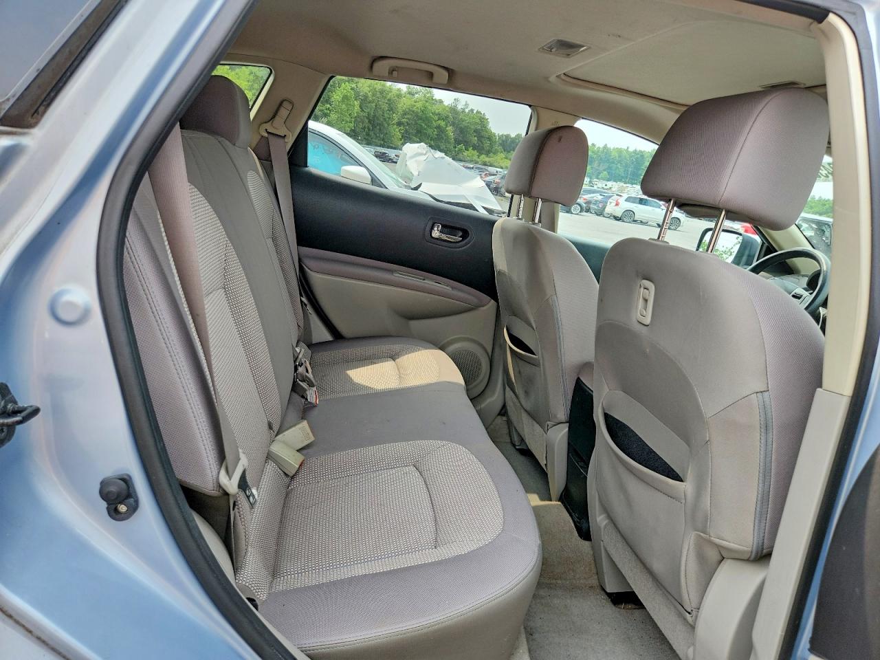 2012 Nissan Rogue S Silver vin: JN8AS5MVXCW390337