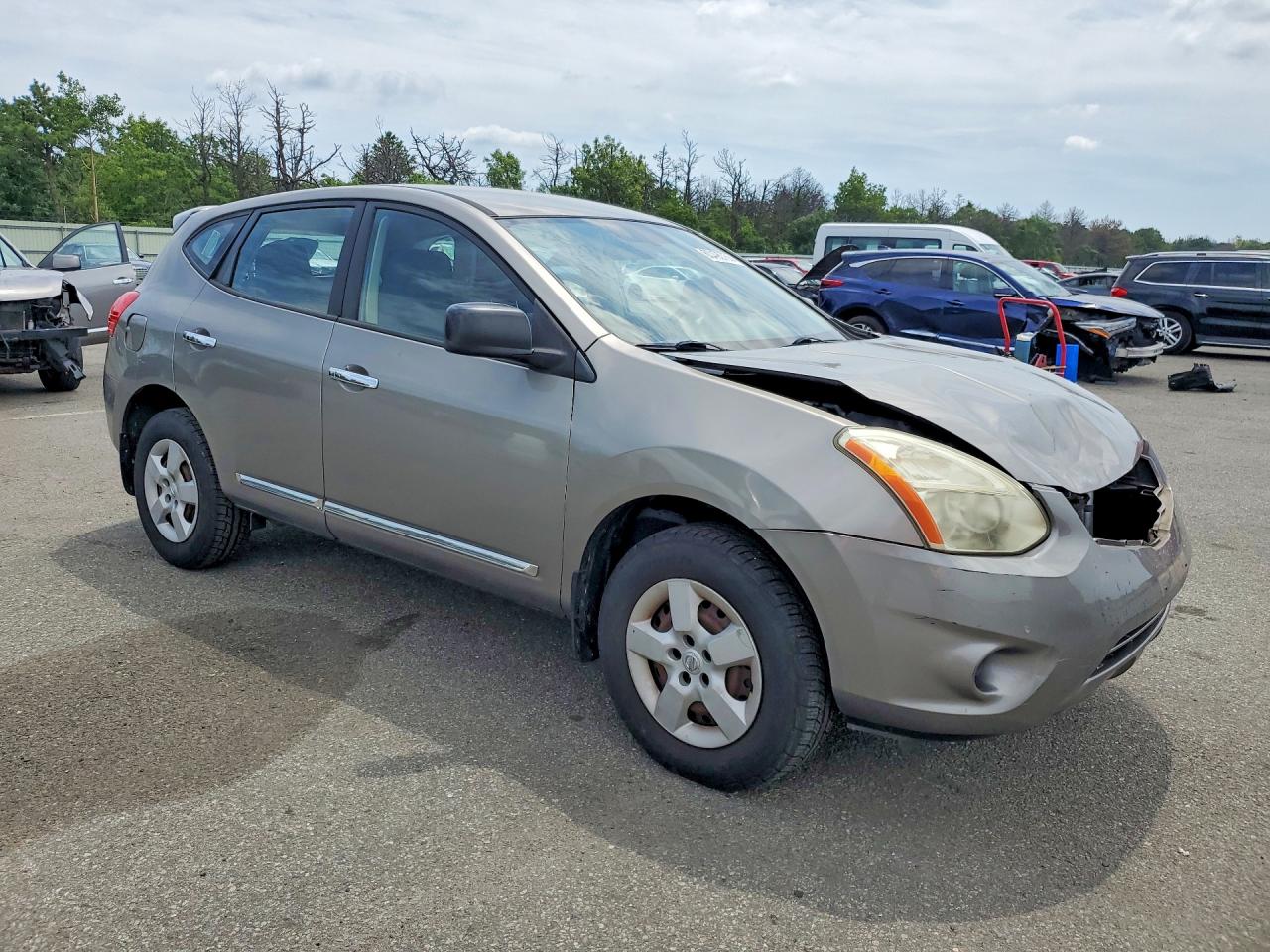 2012 Nissan Rogue S Silver vin: JN8AS5MVXCW712975