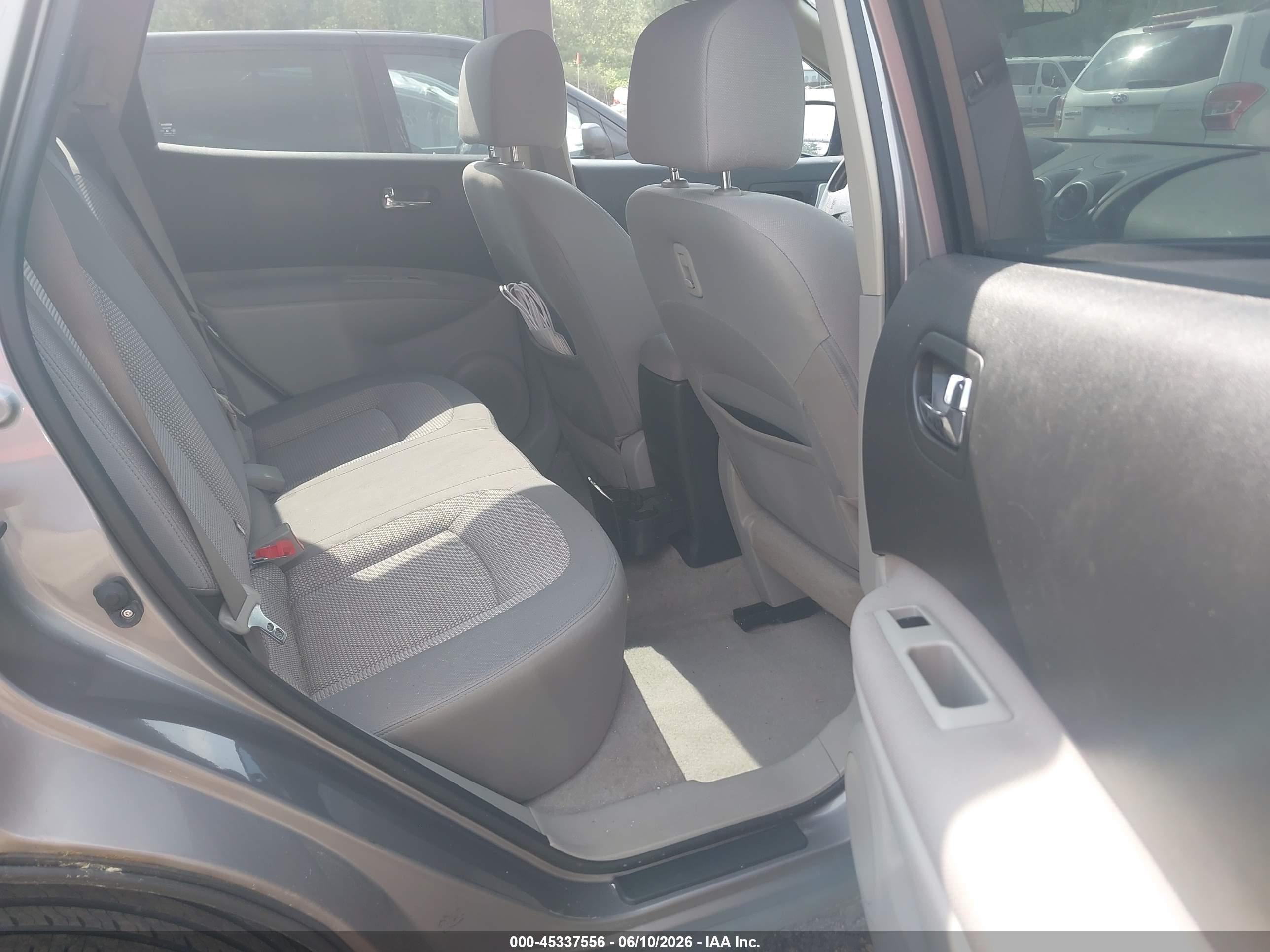 2013 Nissan Rogue Sv Silver vin: JN8AS5MVXDW114970