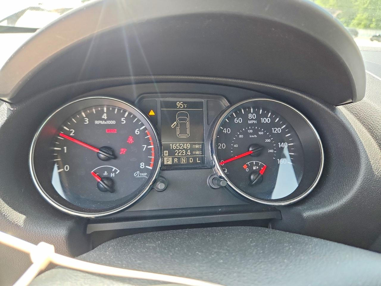 2013 Nissan Rogue S Beige vin: JN8AS5MVXDW115777