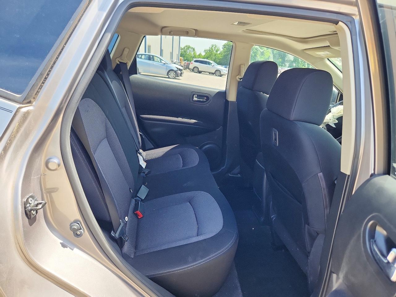 2013 Nissan Rogue S Beige vin: JN8AS5MVXDW115777