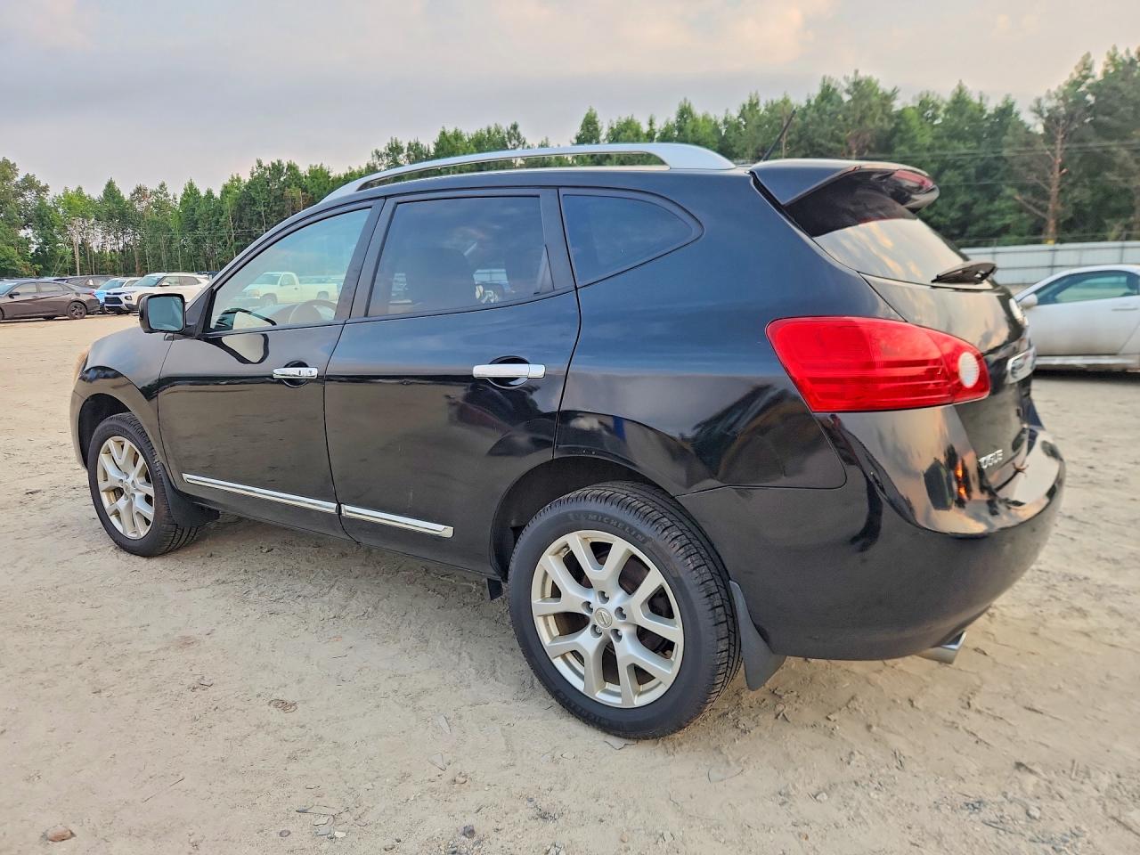 2013 Nissan Rogue S Black vin: JN8AS5MVXDW140081