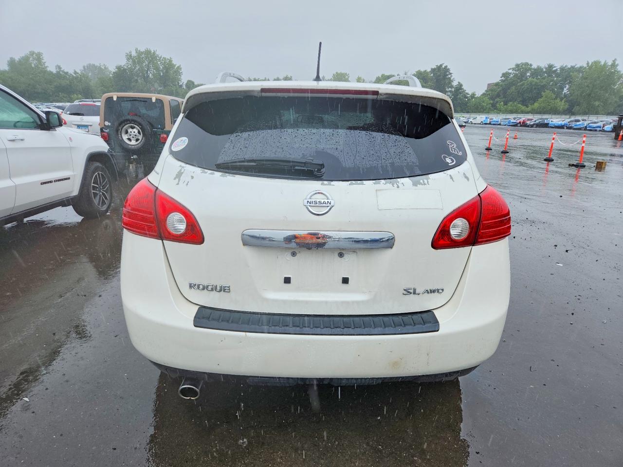 2013 Nissan Rogue S White vin: JN8AS5MVXDW142946