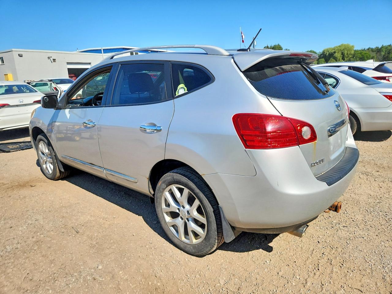2013 Nissan Rogue S Silver vin: JN8AS5MVXDW143255