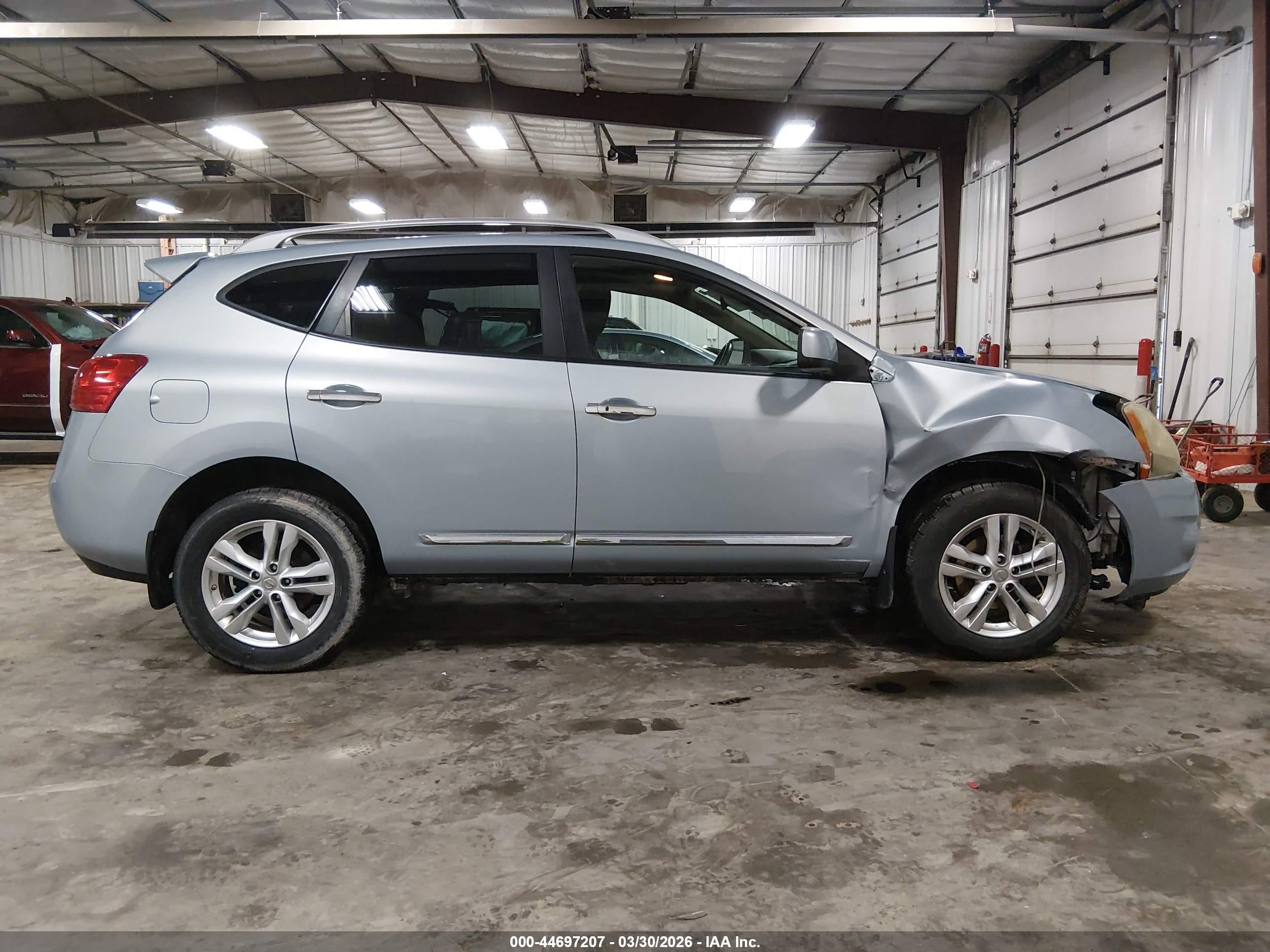 2013 Nissan Rogue Sv Light Blue vin: JN8AS5MVXDW145538