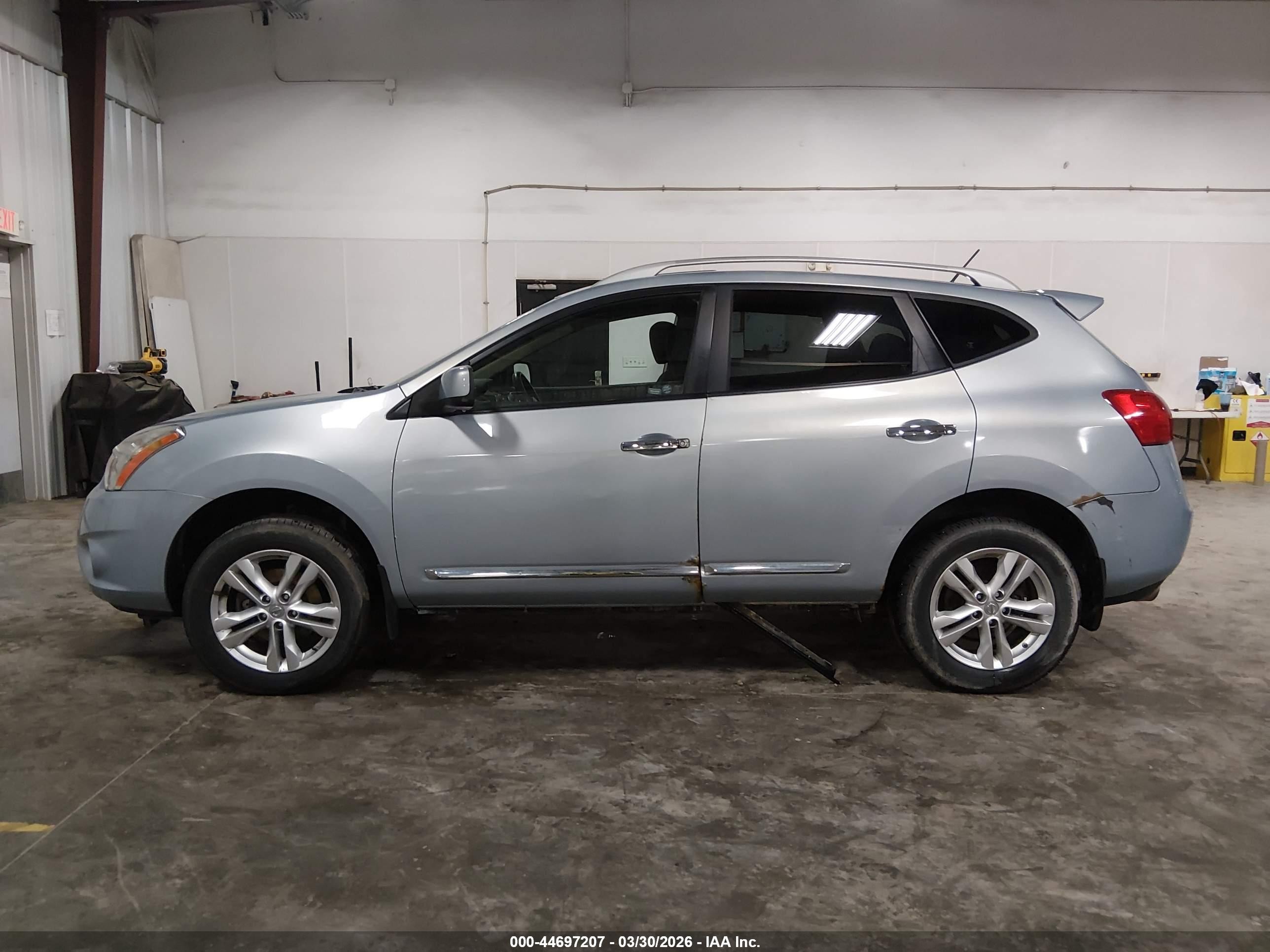 2013 Nissan Rogue Sv Light Blue vin: JN8AS5MVXDW145538