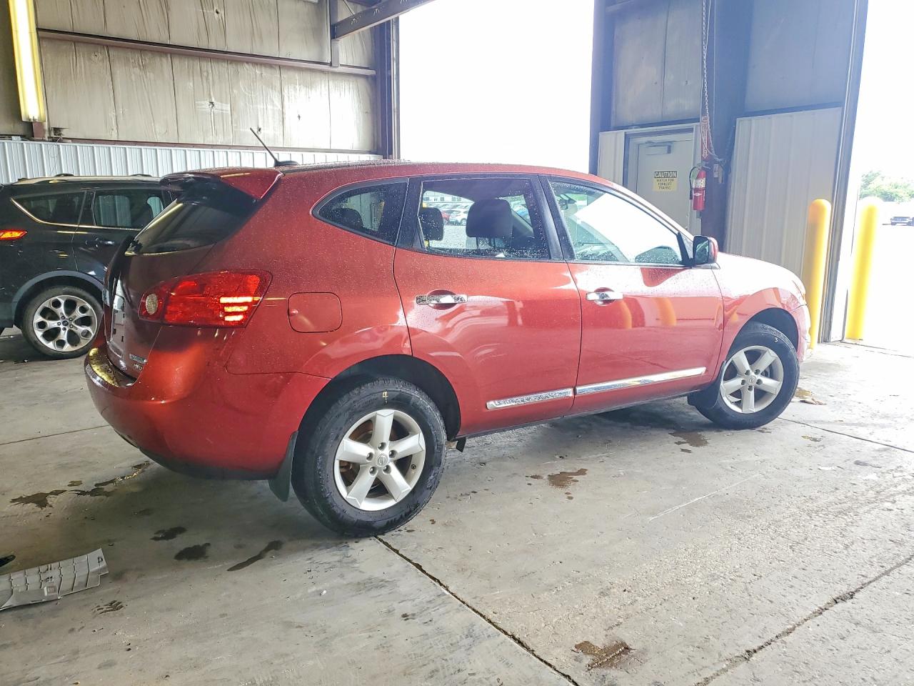 2013 Nissan Rogue S Orange vin: JN8AS5MVXDW148875