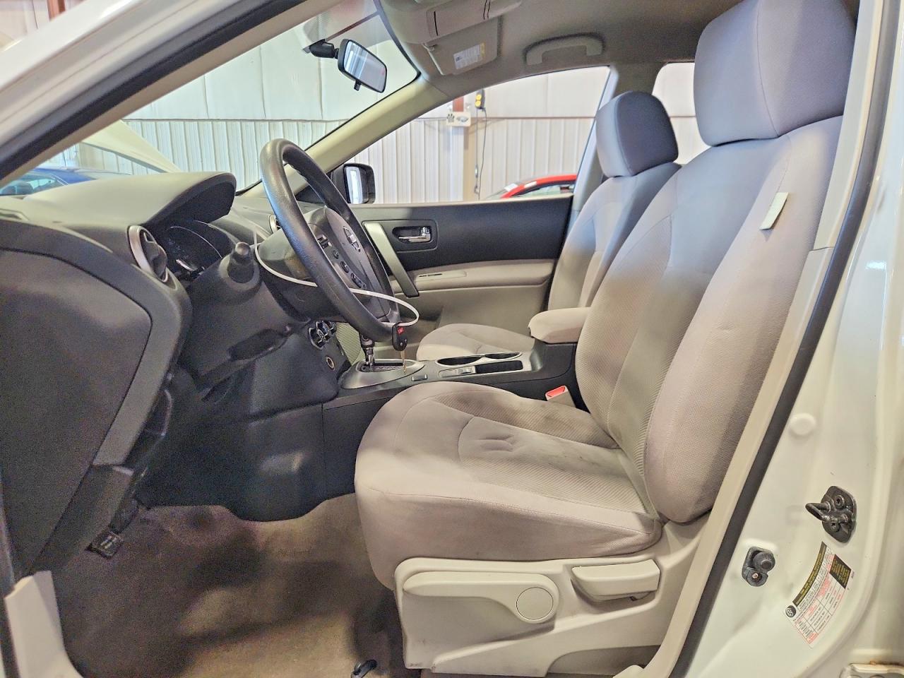 2013 Nissan Rogue S Белый vin: JN8AS5MVXDW151503