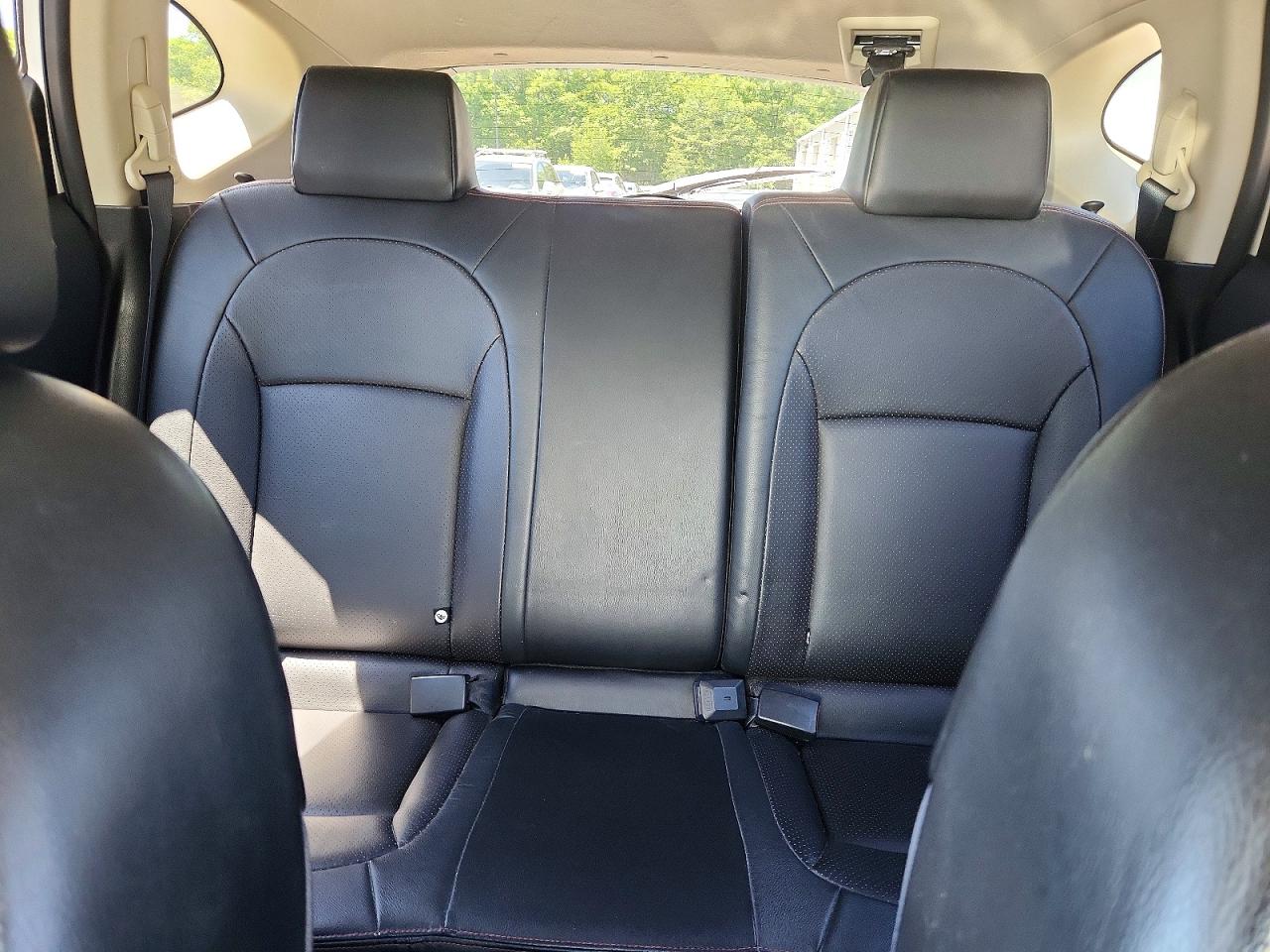 2013 Nissan Rogue S White vin: JN8AS5MVXDW610111