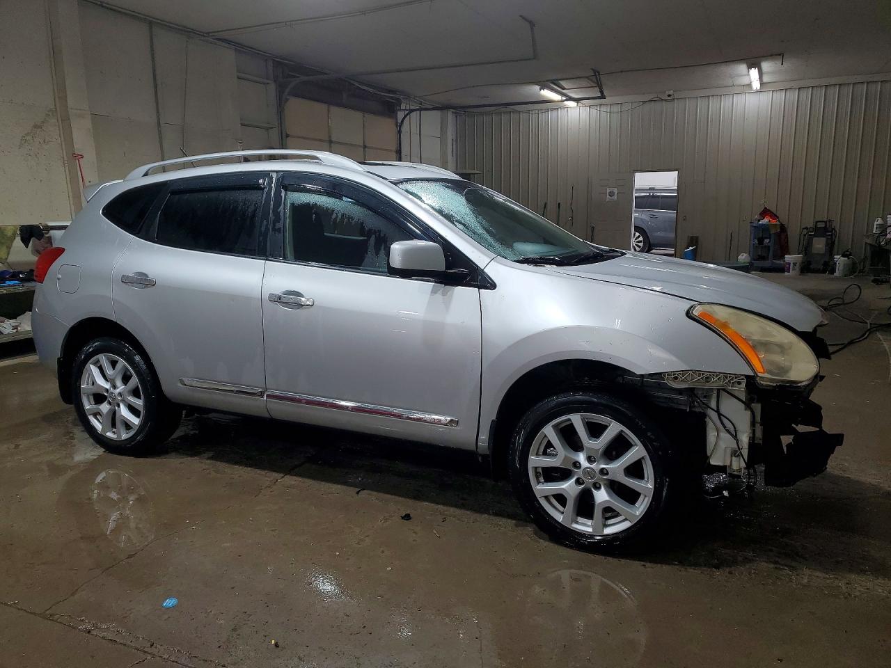 2013 Nissan Rogue S Серебряный vin: JN8AS5MVXDW621514