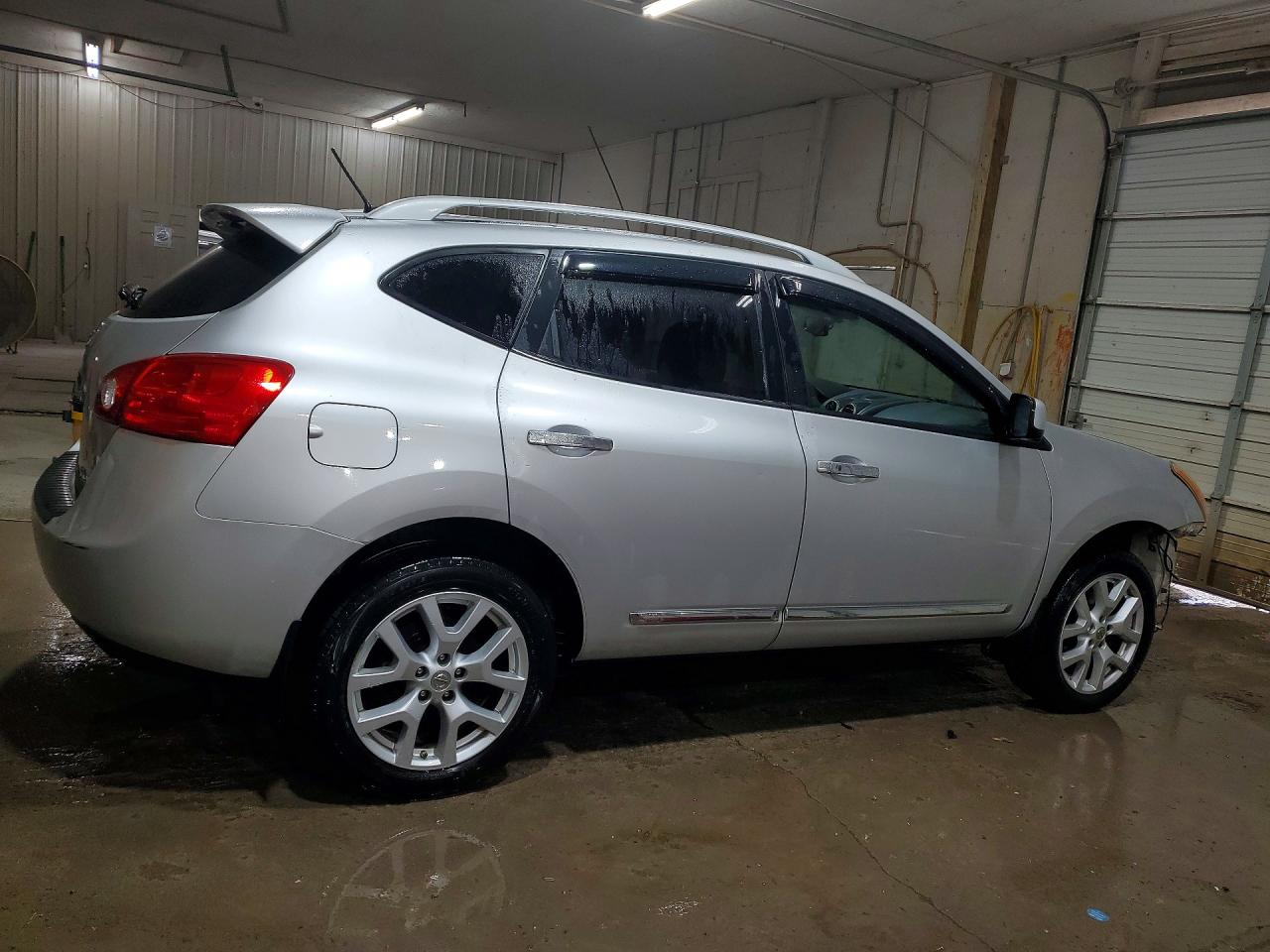 2013 Nissan Rogue S Серебряный vin: JN8AS5MVXDW621514