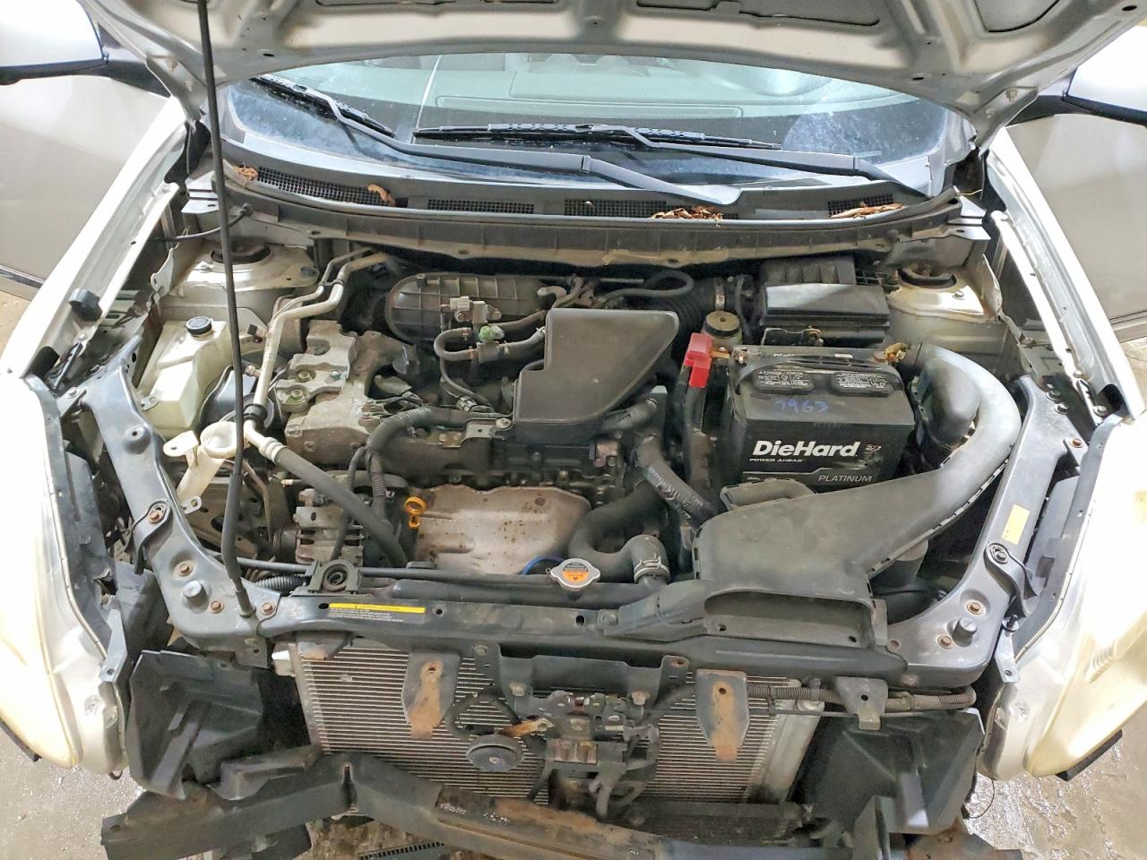 2013 Nissan Rogue S Серебряный vin: JN8AS5MVXDW621514