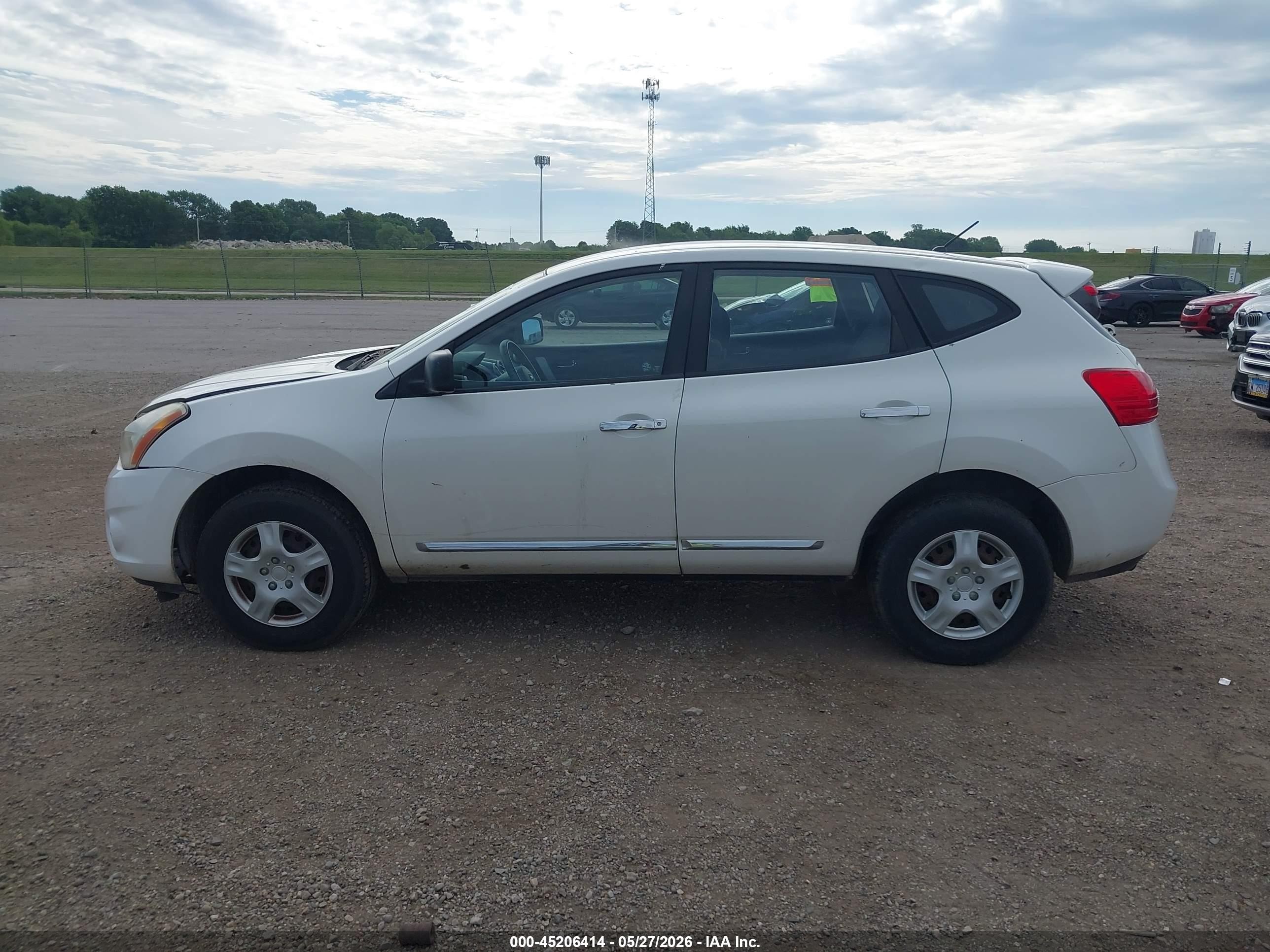 2013 Nissan Rogue S White vin: JN8AS5MVXDW626888