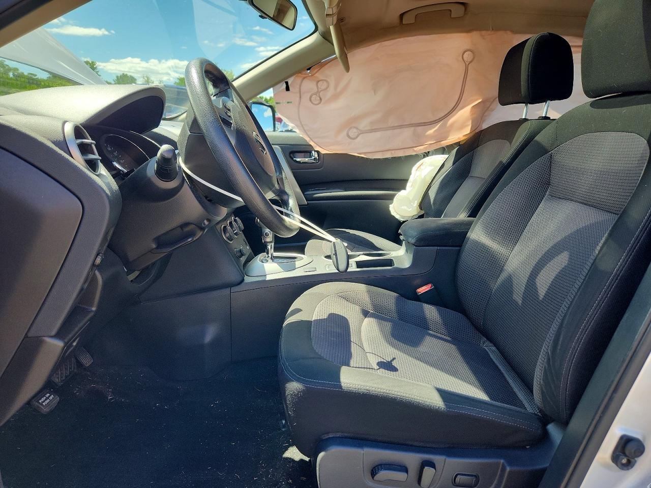 2013 Nissan Rogue S Серебряный vin: JN8AS5MVXDW651919