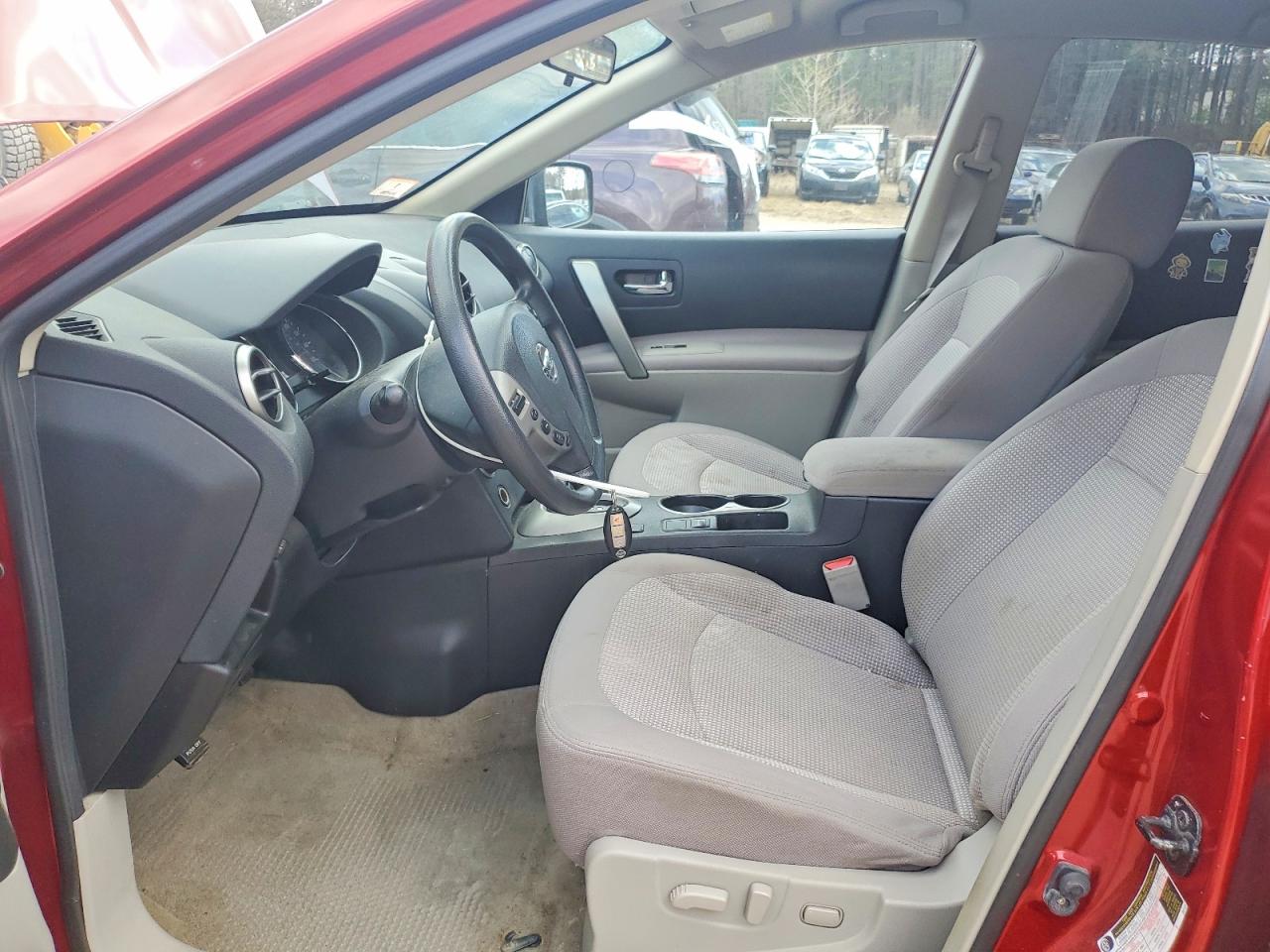 2013 Nissan Rogue S Red vin: JN8AS5MVXDW657980