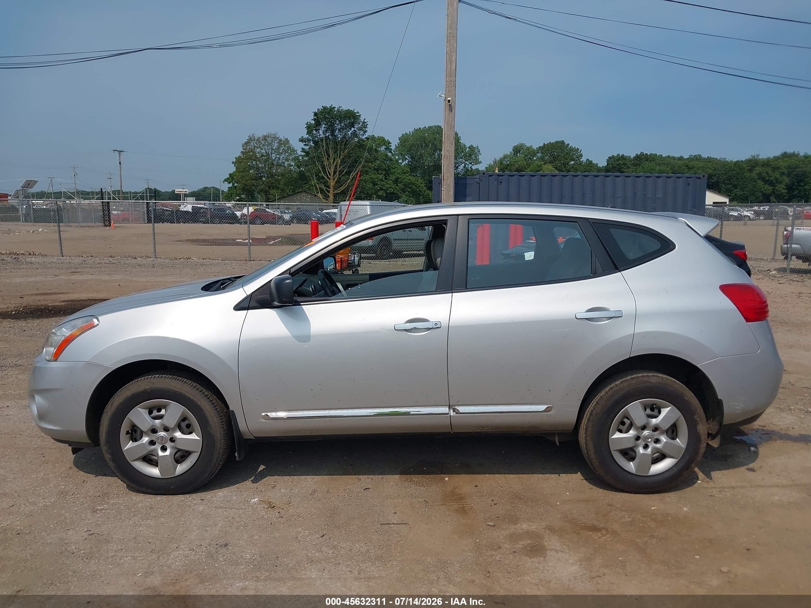 2013 Nissan Rogue S Silver vin: JN8AS5MVXDW660880