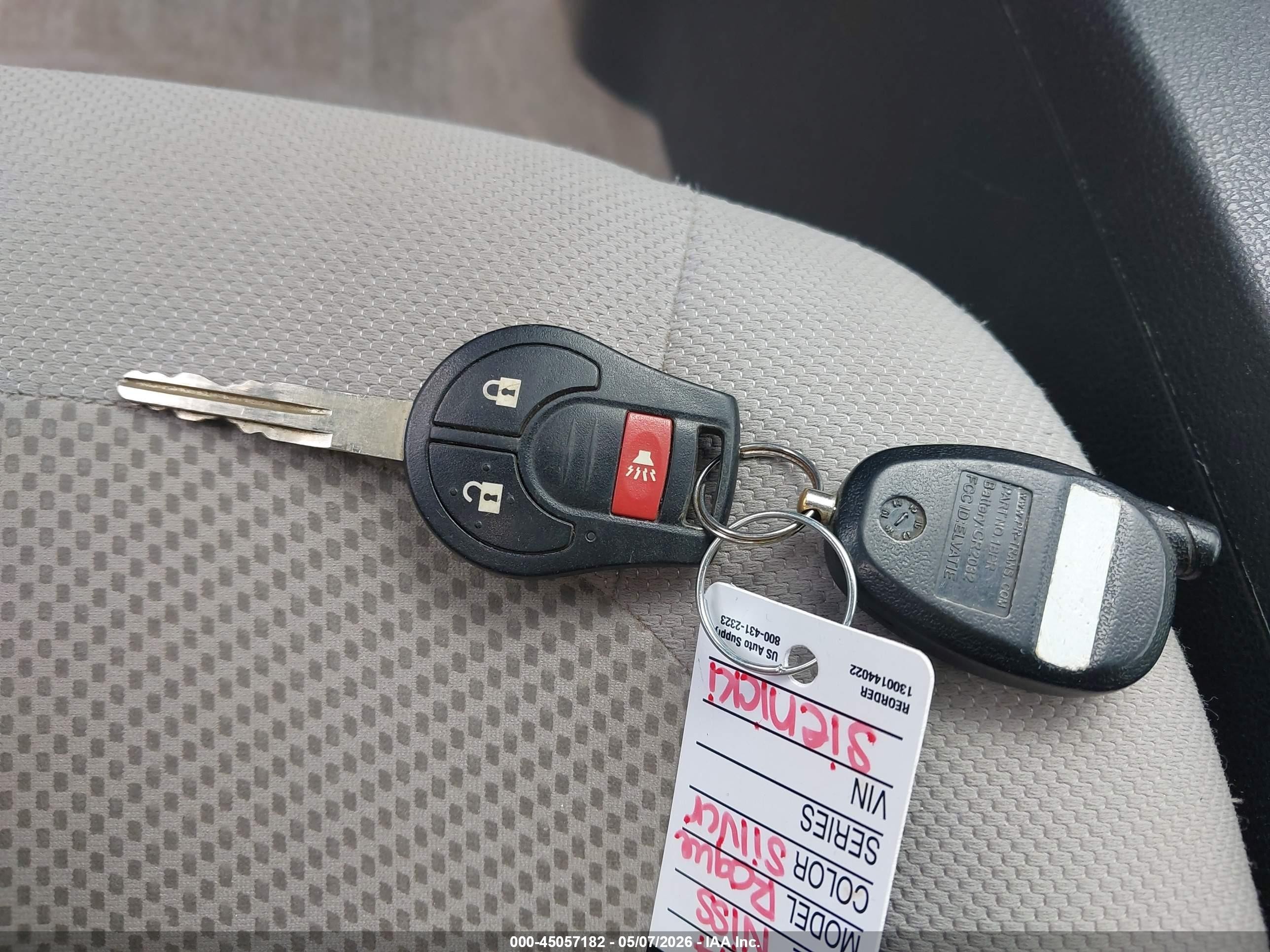 2014 Nissan Rogue Select S Silver vin: JN8AS5MVXEW700456