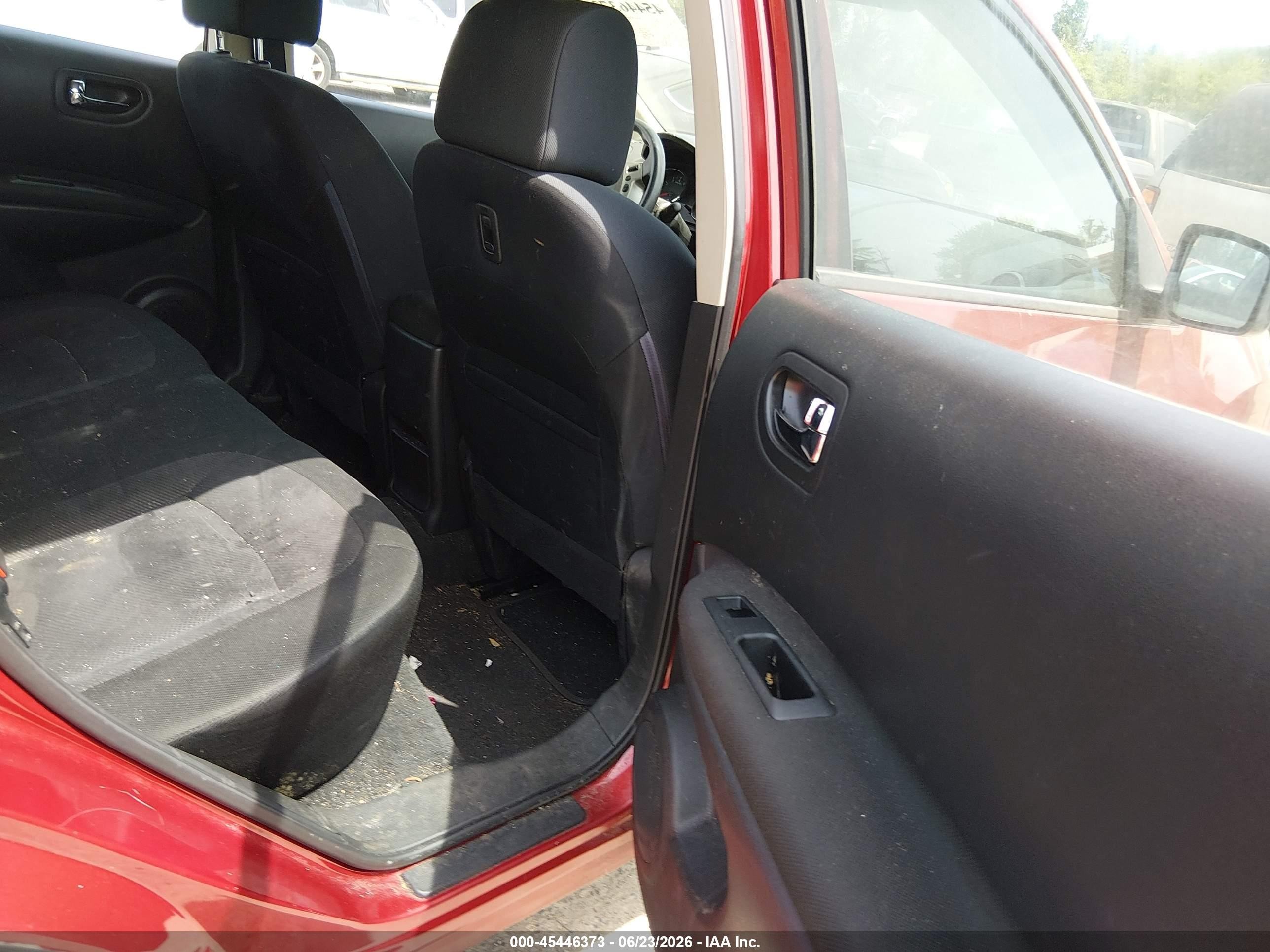 2014 Nissan Rogue Select S Burgundy vin: JN8AS5MVXEW710629