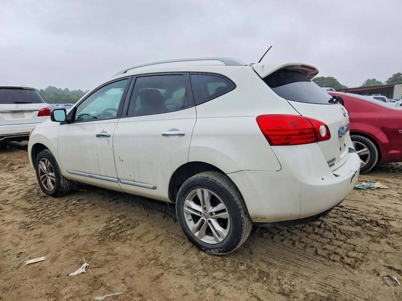 2015 Nissan Rogue Select S White vin: JN8AS5MVXFW250650