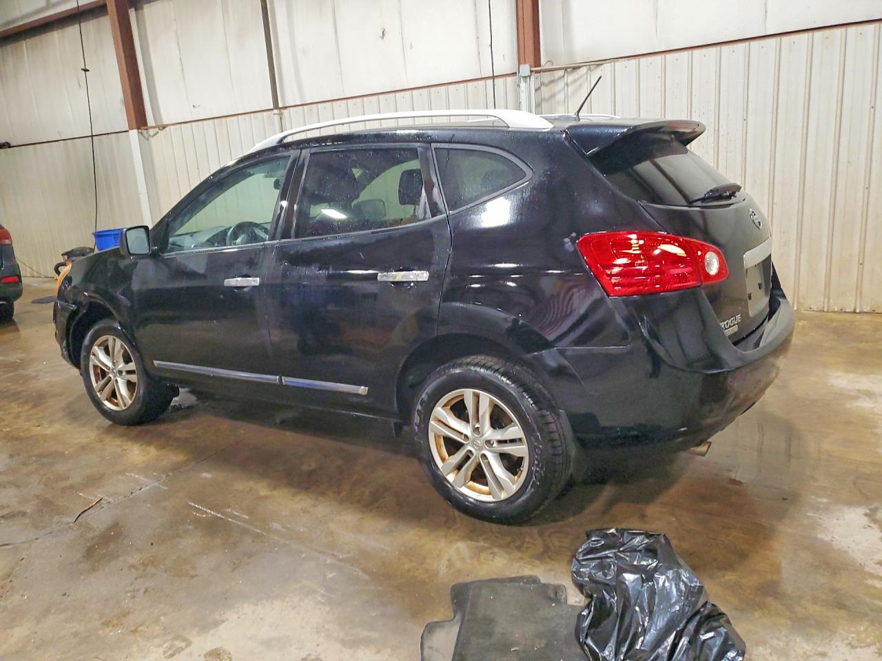 2015 Nissan Rogue Select S Черный vin: JN8AS5MVXFW260479