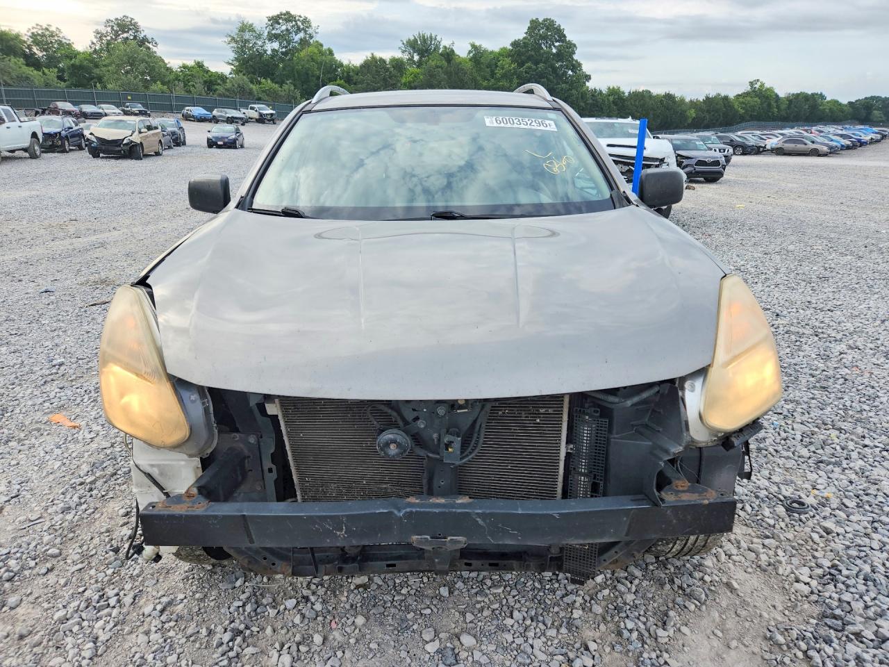 2015 Nissan Rogue Select S Silver vin: JN8AS5MVXFW261891