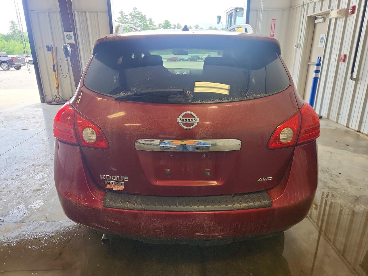 2015 Nissan Rogue Select S Red vin: JN8AS5MVXFW750663