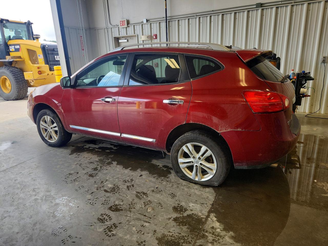 2015 Nissan Rogue Select S Red vin: JN8AS5MVXFW750663