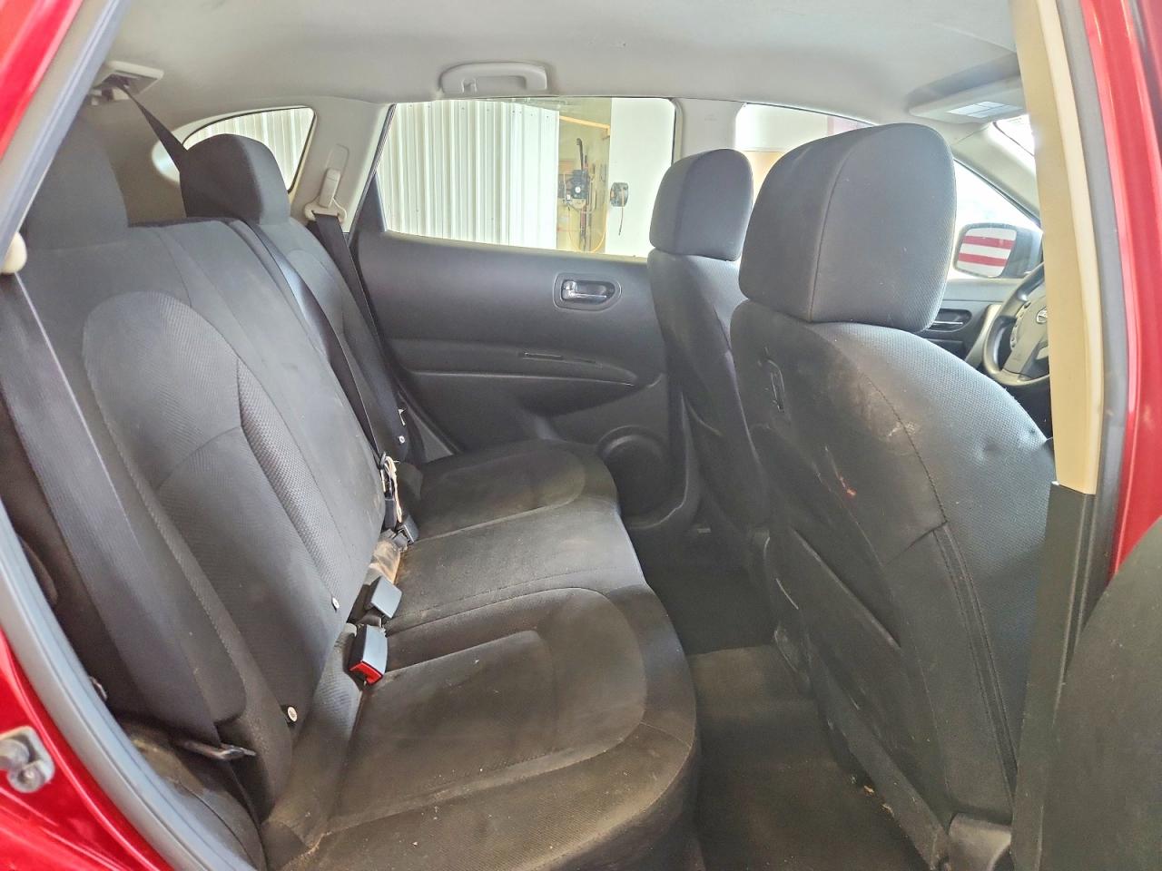 2015 Nissan Rogue Select S Red vin: JN8AS5MVXFW750663