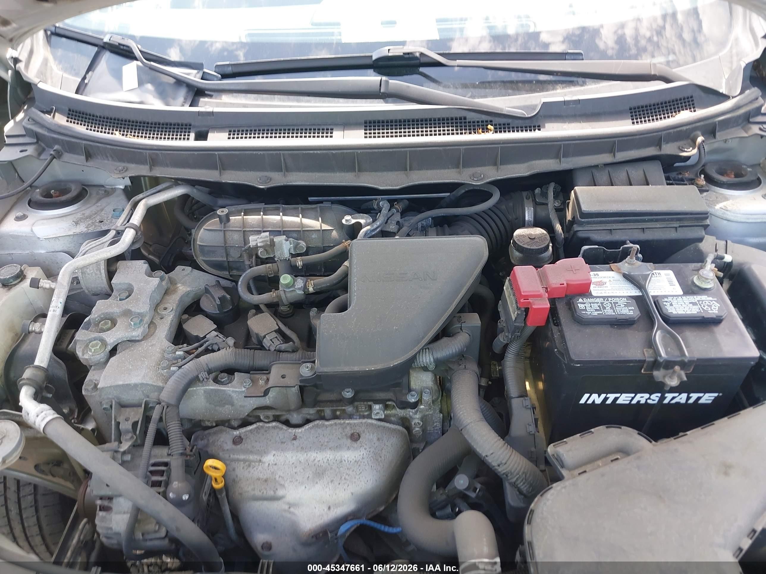 2015 Nissan Rogue Select S Серебряный vin: JN8AS5MVXFW753823
