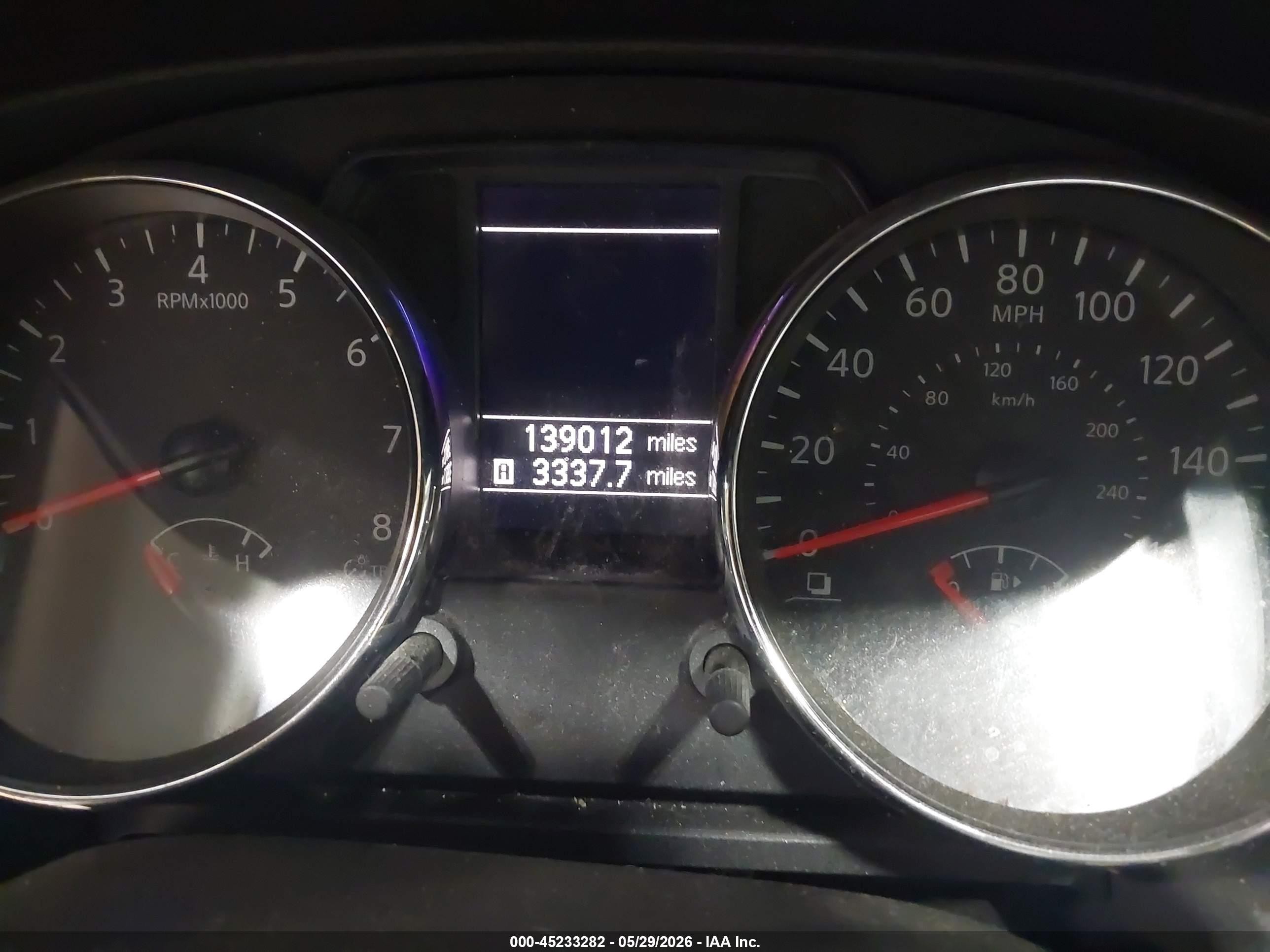 2015 Nissan Rogue Select S Серый vin: JN8AS5MVXFW758262