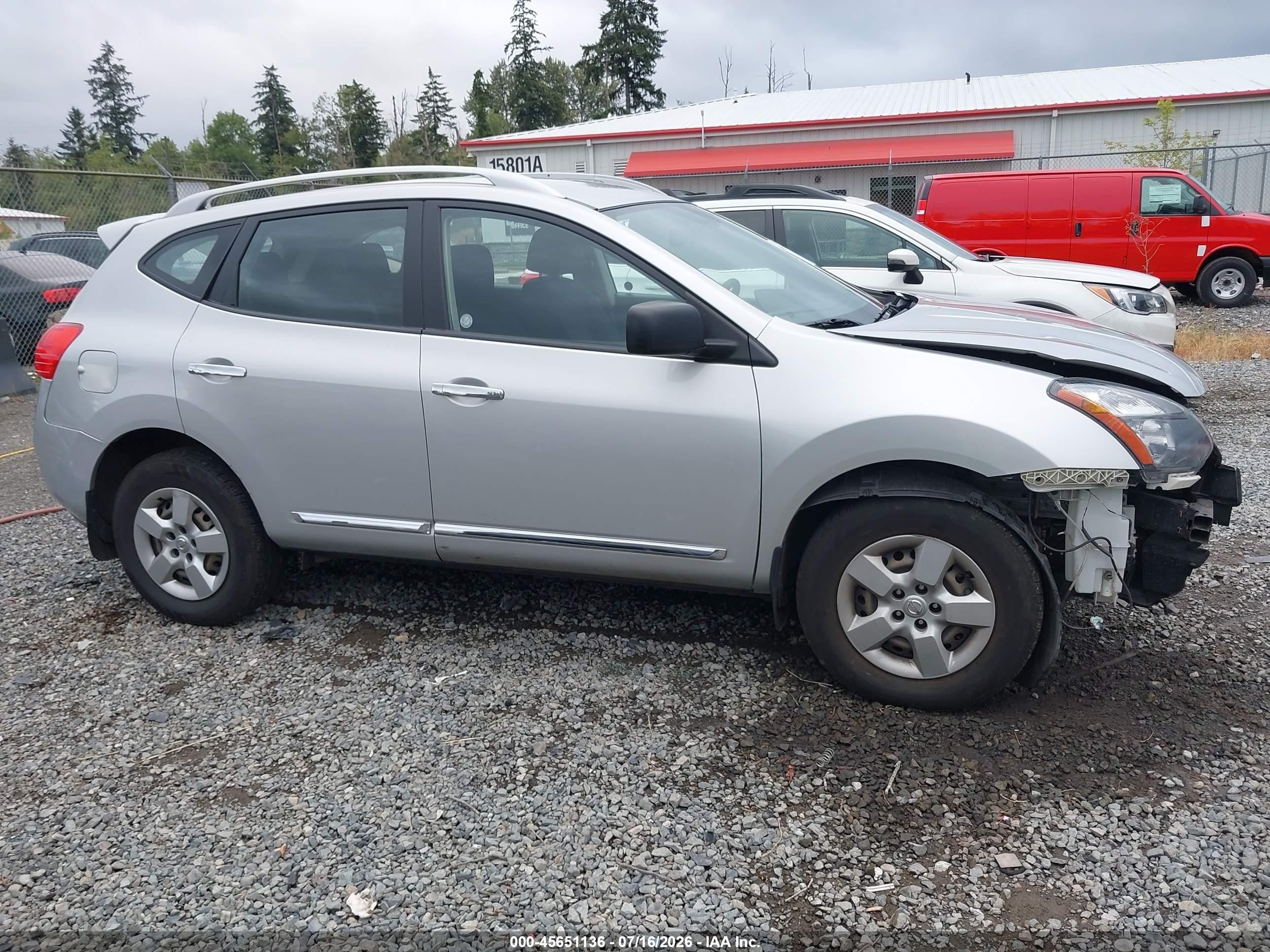 2015 Nissan Rogue Select S Silver vin: JN8AS5MVXFW758374