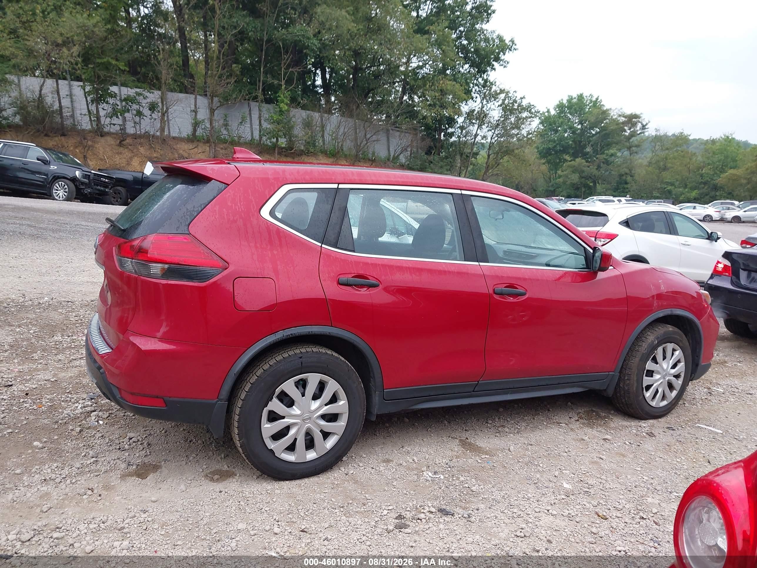 2017 Nissan Rogue S Red vin: JN8AT2MT0HW394995
