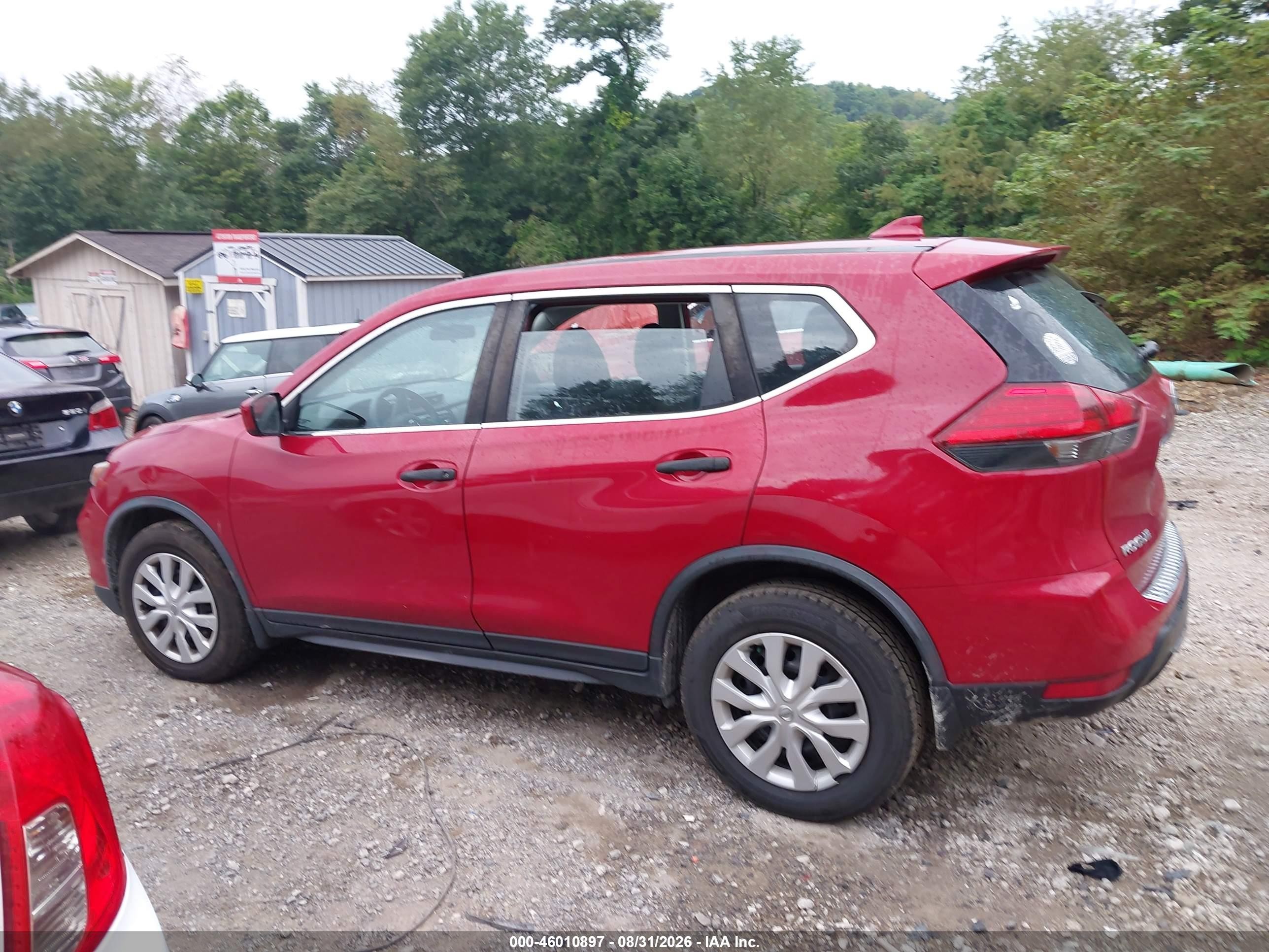 2017 Nissan Rogue S Red vin: JN8AT2MT0HW394995